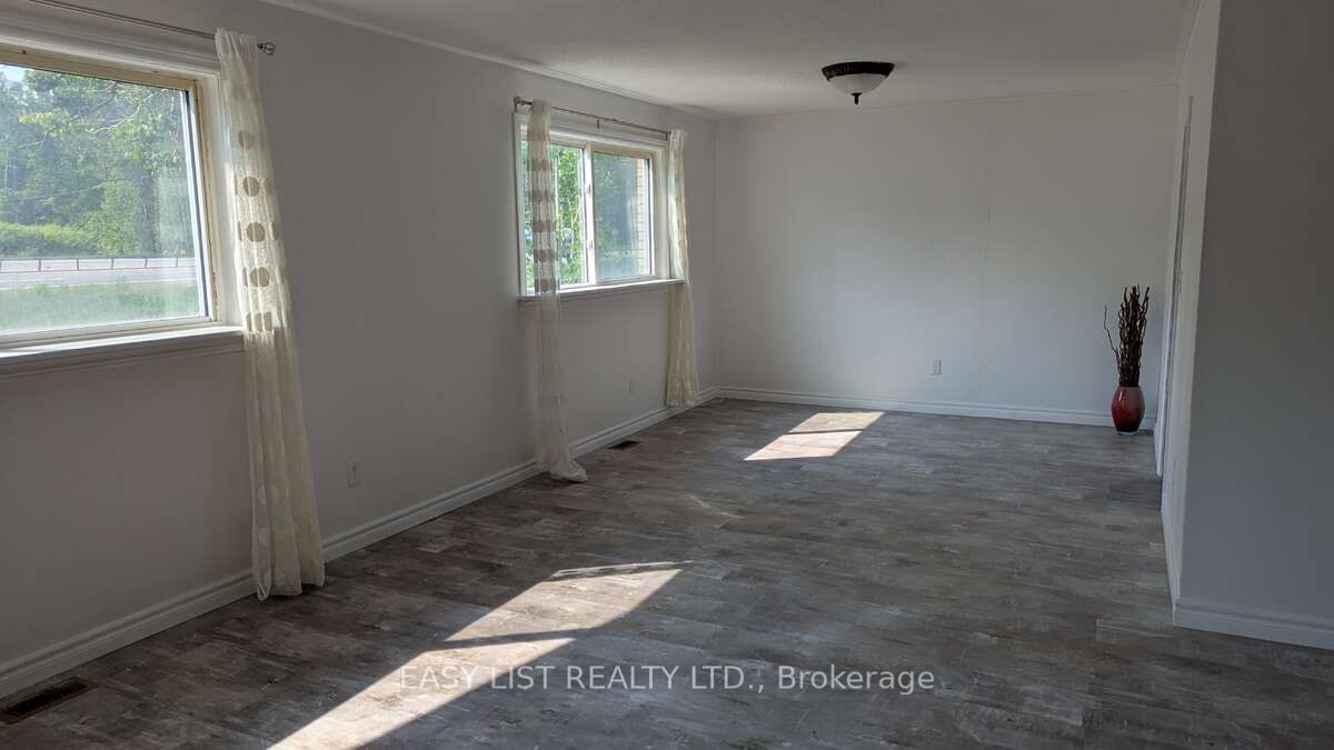 3783 Campbell Road Property Photo 4