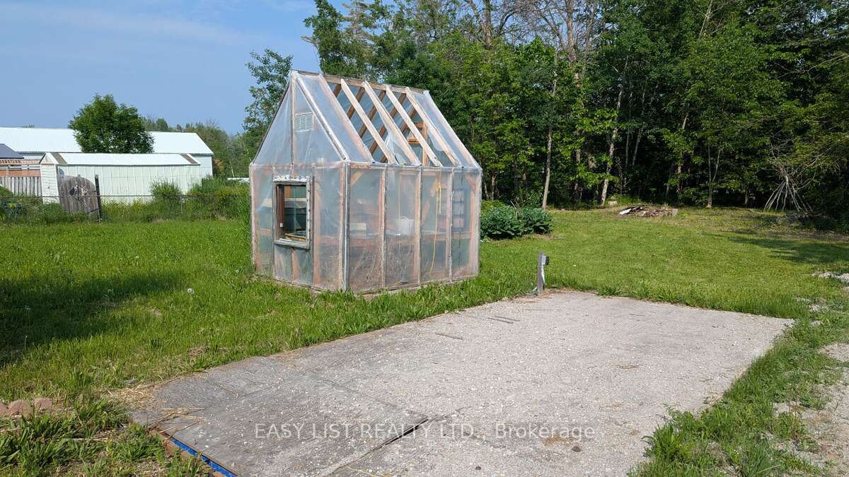 3783 Campbell Road Property Photo 10