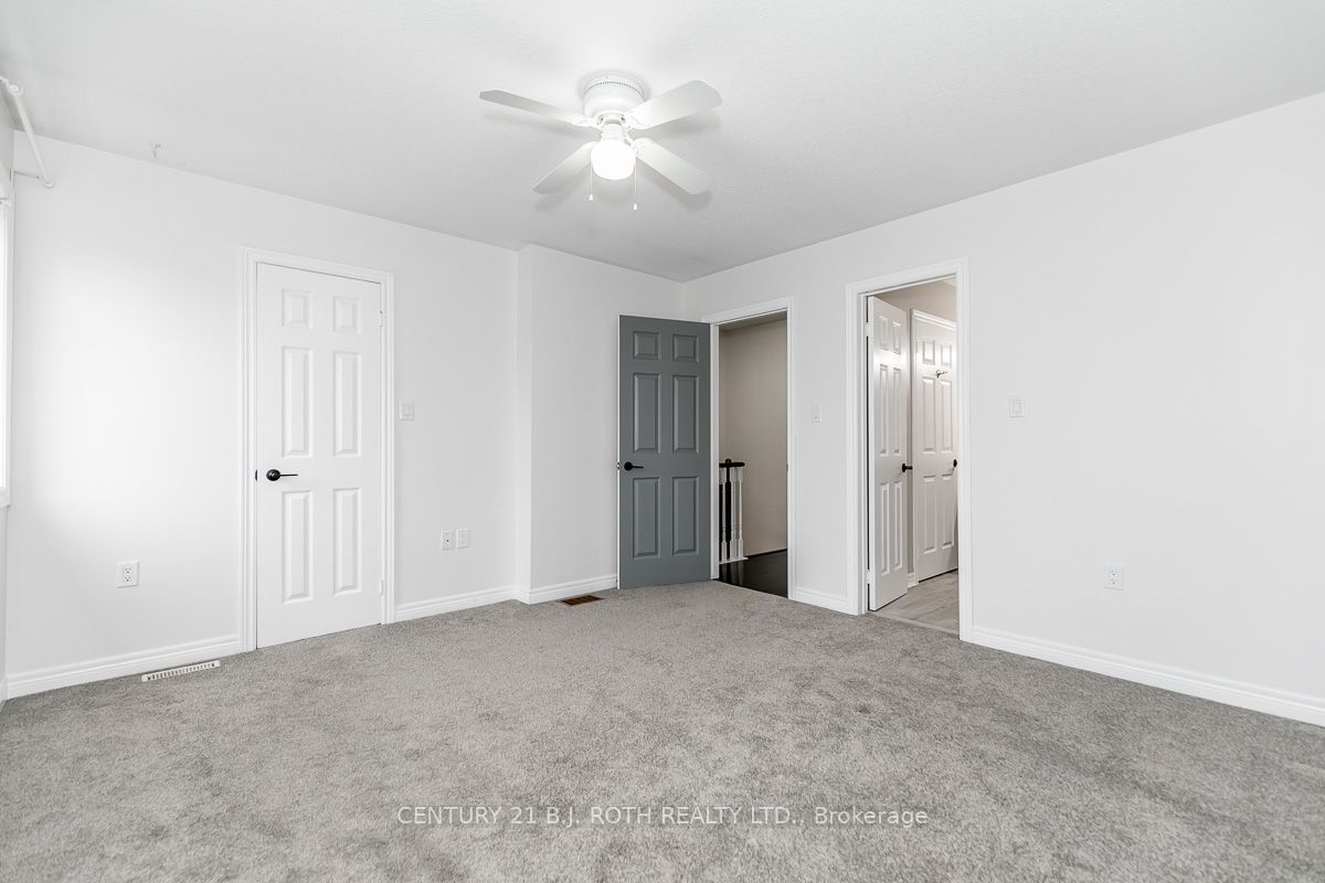 430 Mapleview Drive E 18 Property Photo 28