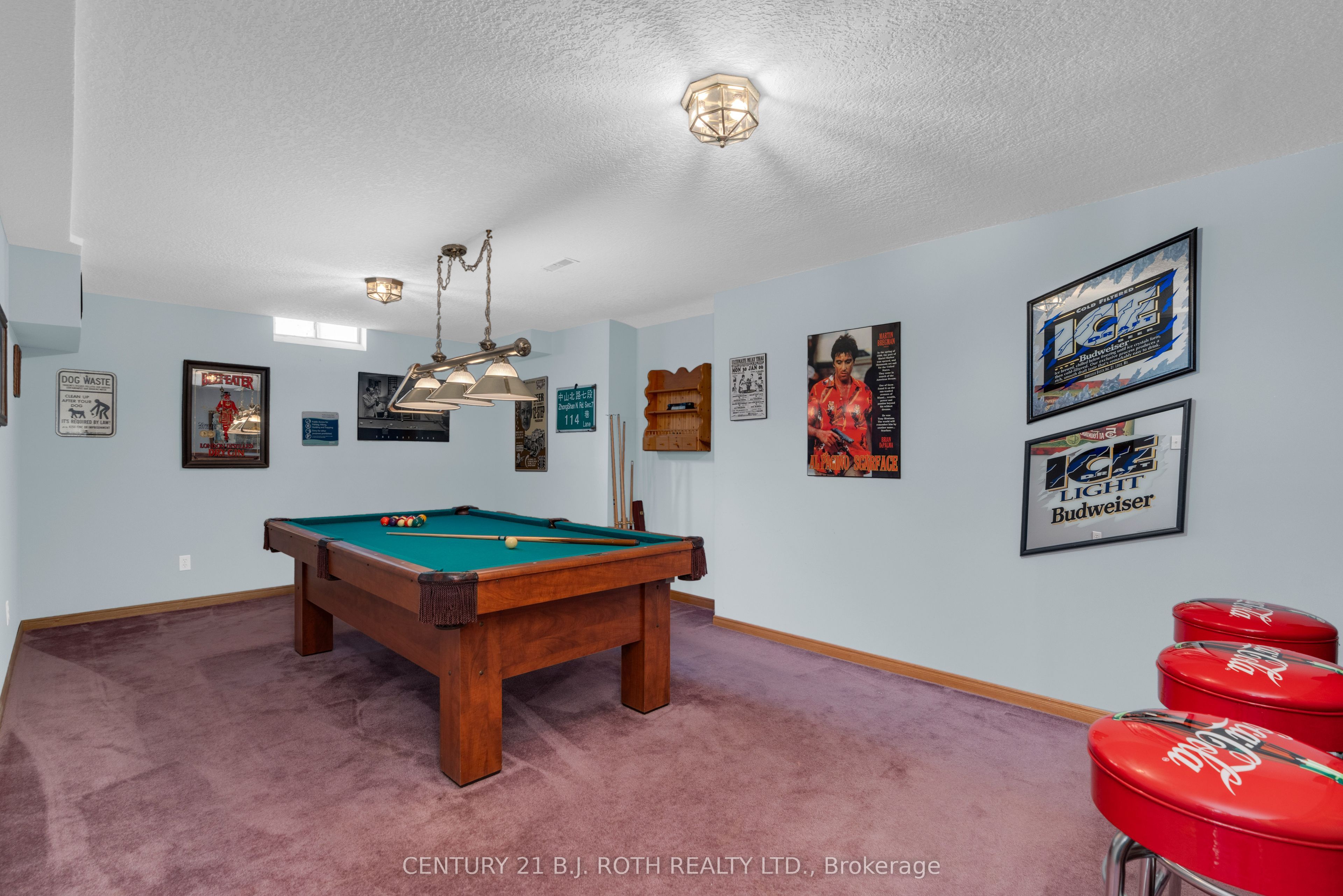 37 Laurentian Lane Property Photo 34