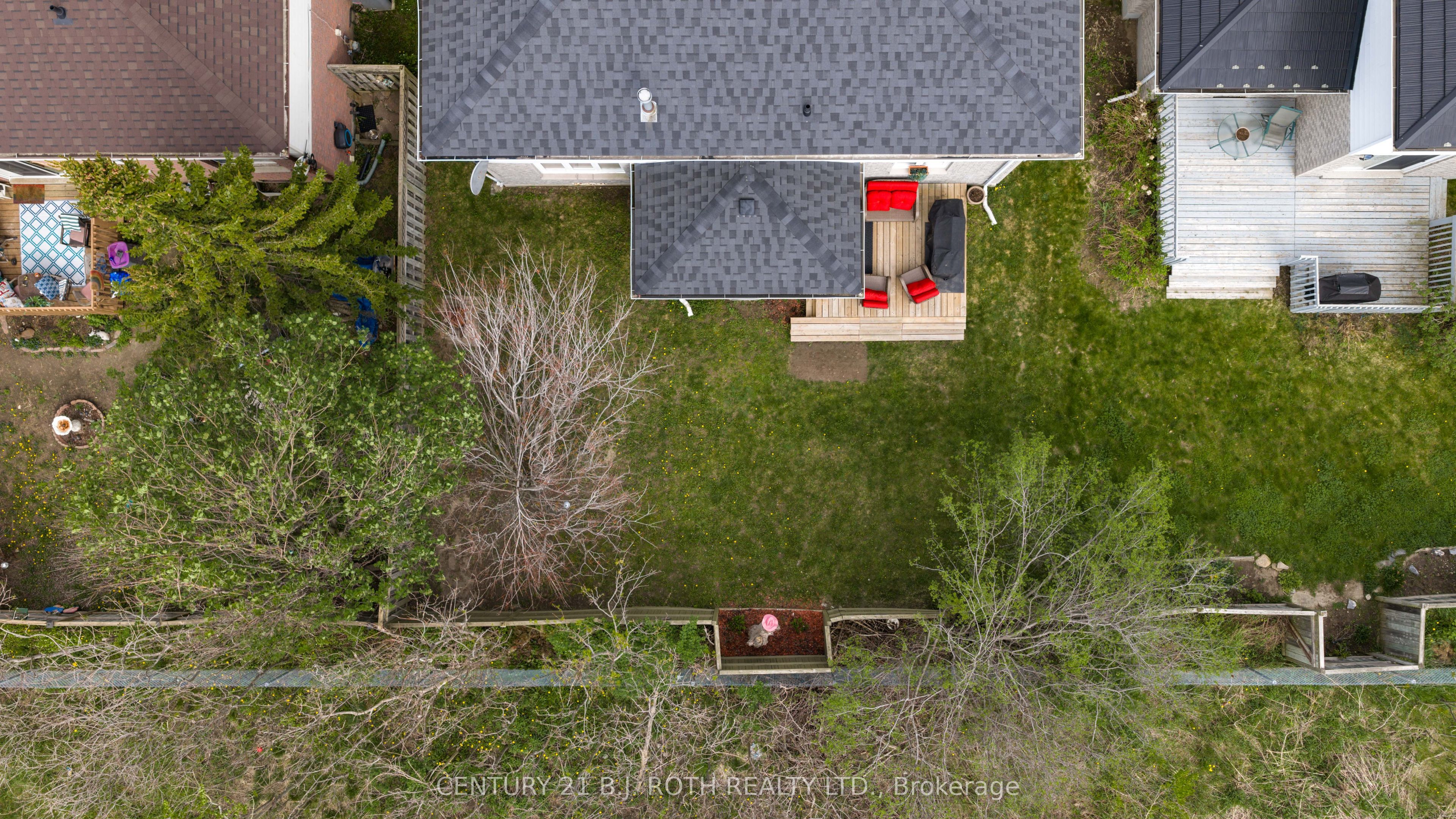 37 Laurentian Lane Property Photo 45