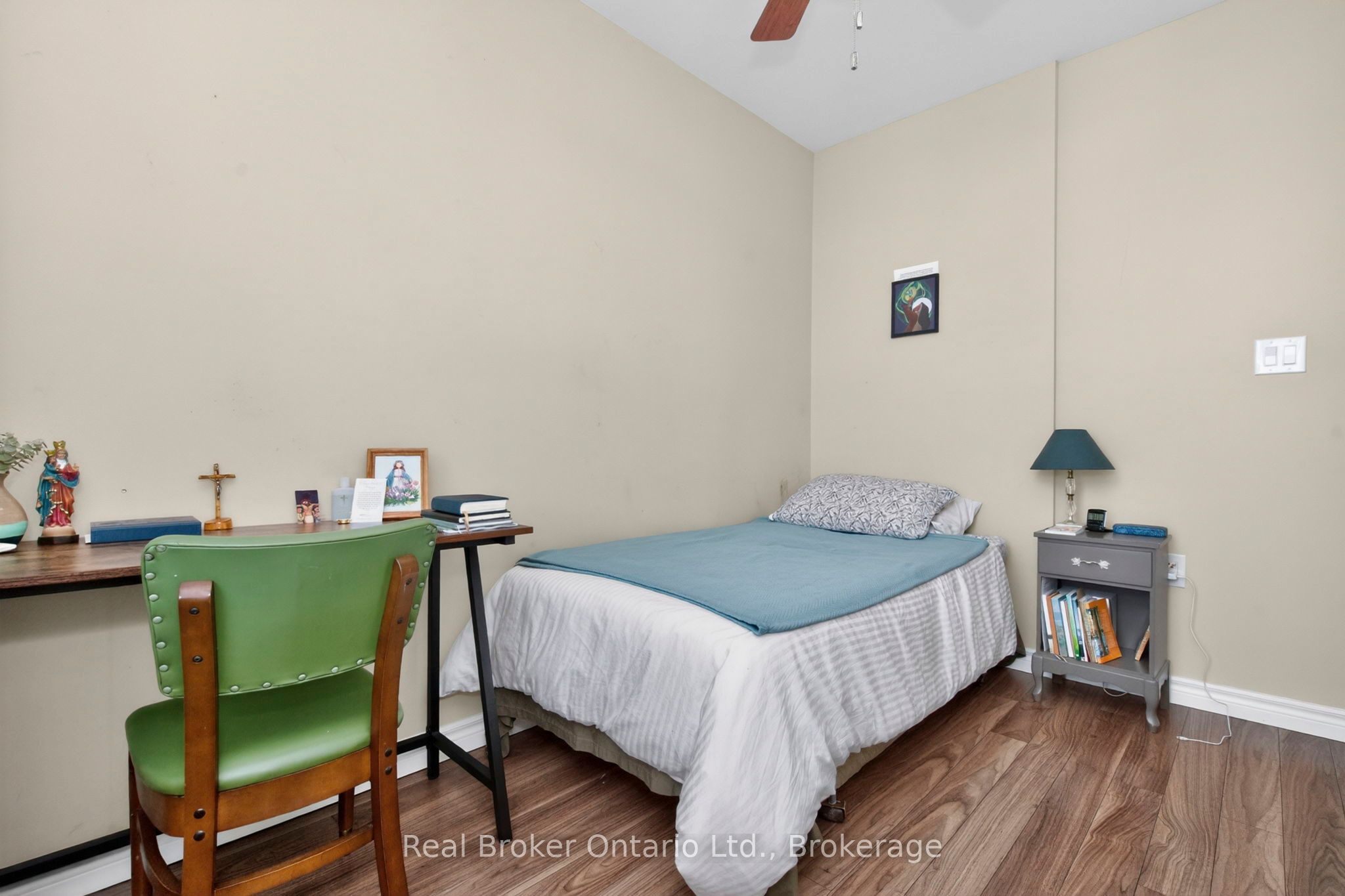 289 King Street Property Photo 33
