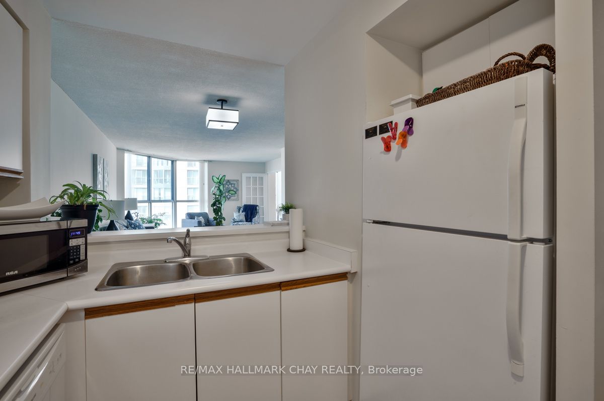 150 Dunlop Street E 1104 Property Photo 17