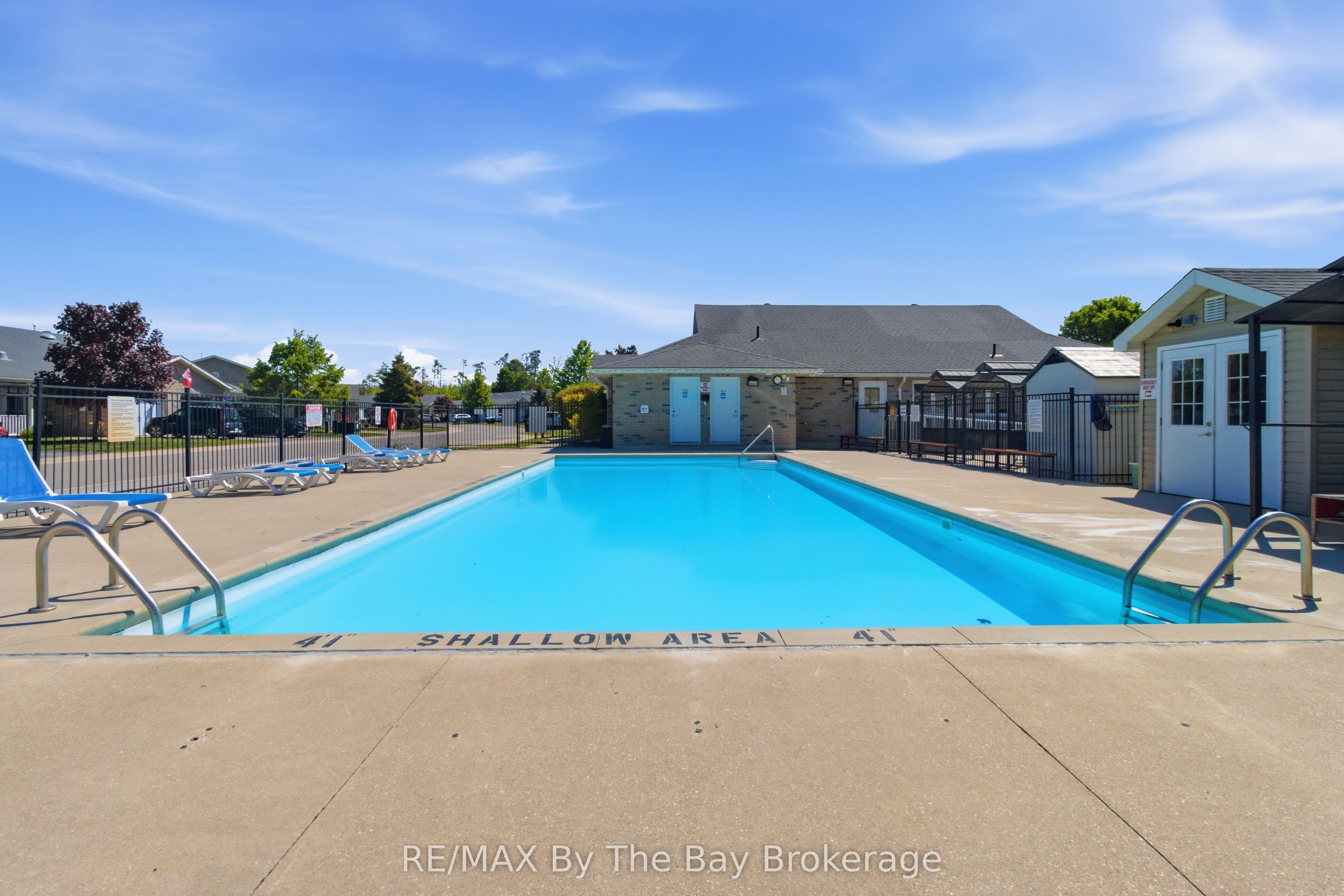 3 Golf Avenue Property Photo 4