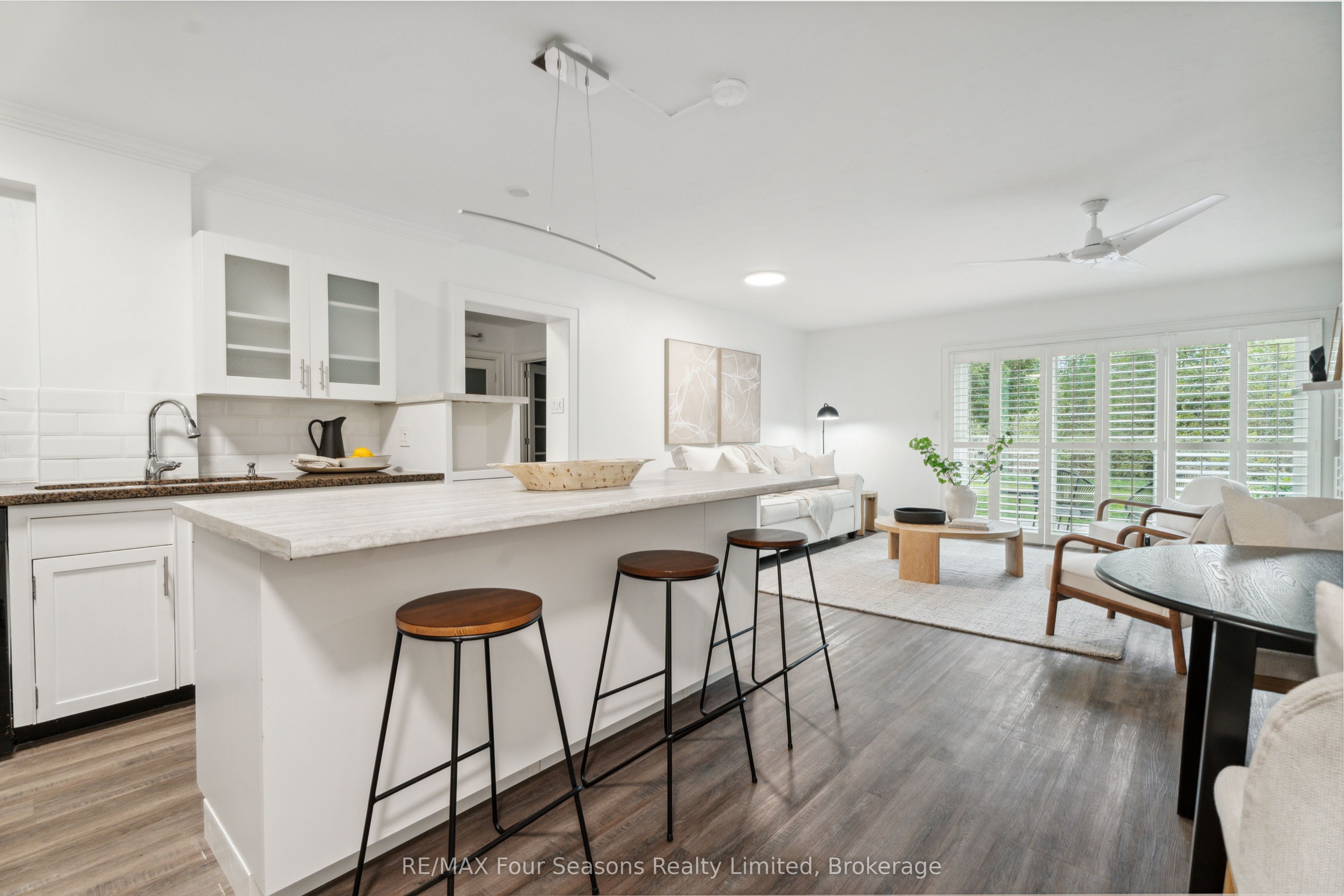 44 Trott Boulevard 7 Property Photo 2