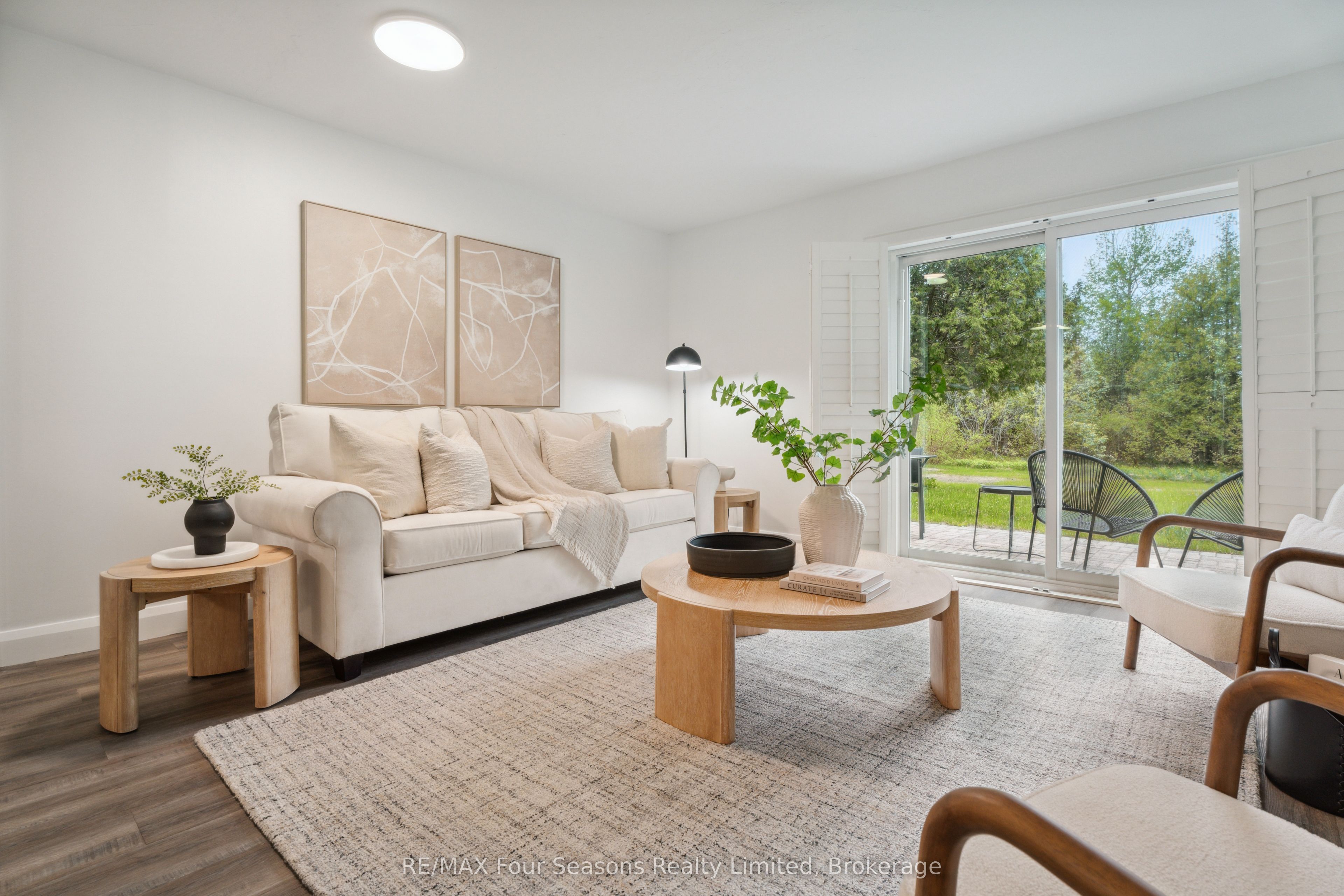44 Trott Boulevard 7 Property Photo 6