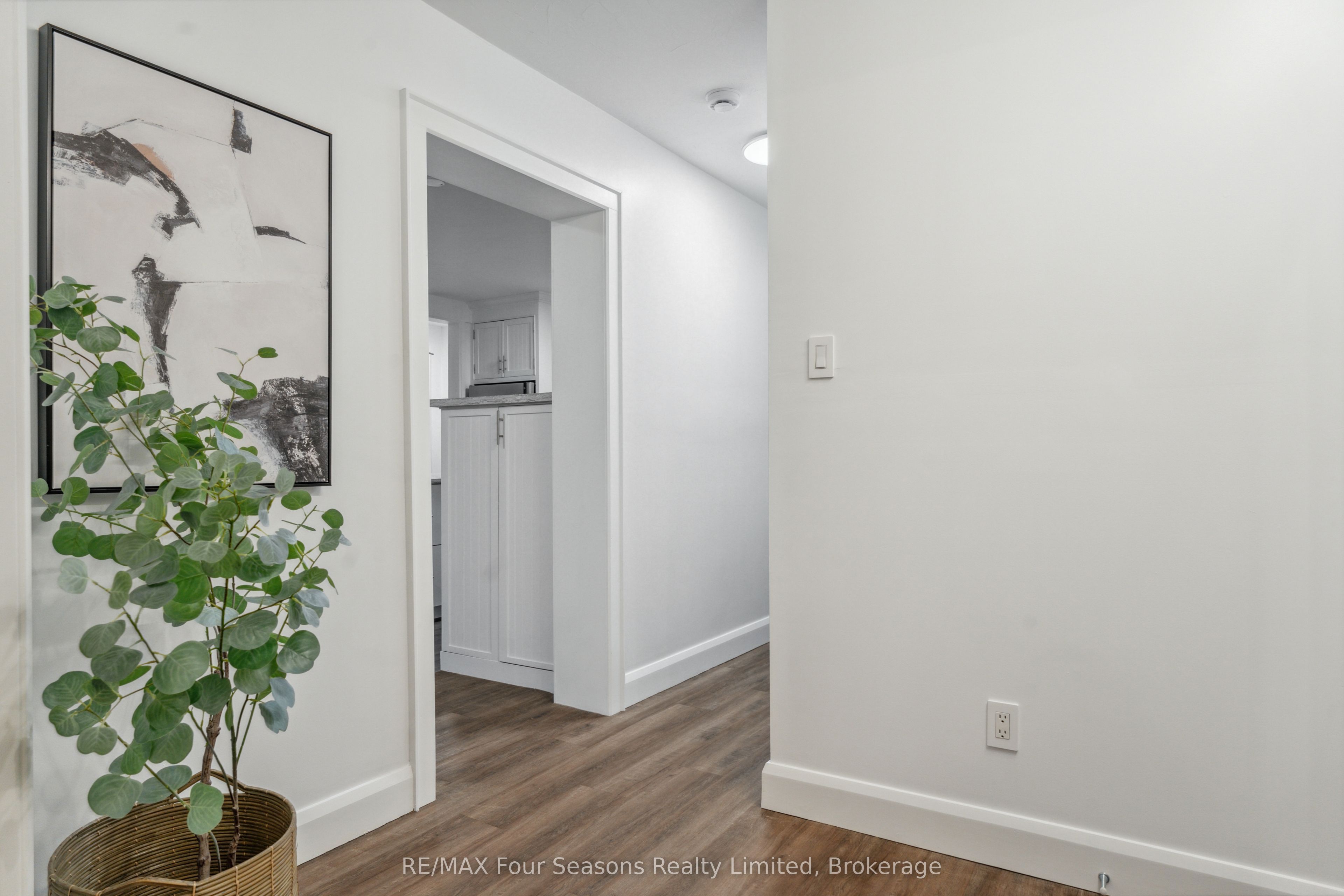 44 Trott Boulevard 7 Property Photo 15