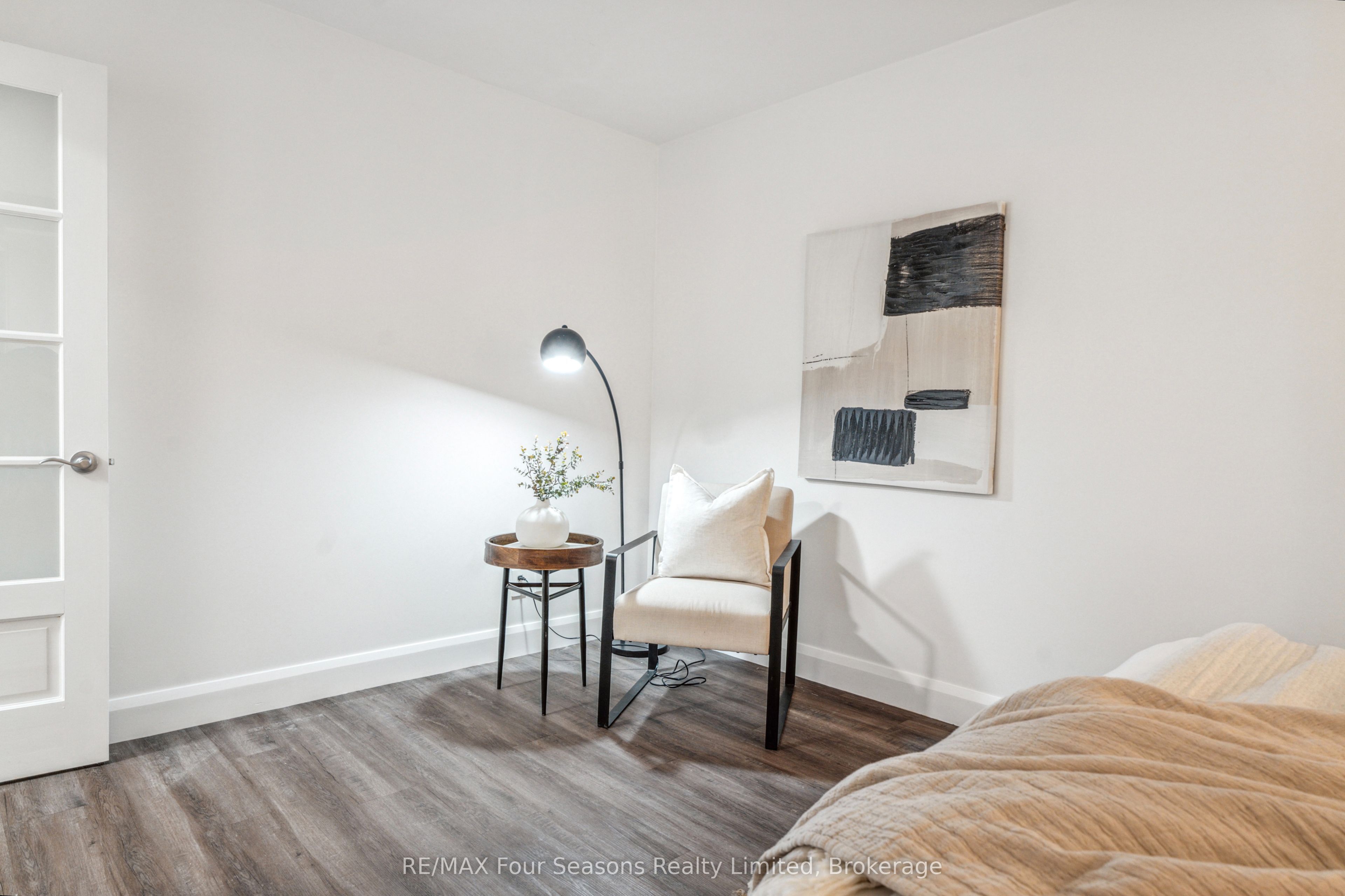 44 Trott Boulevard 7 Property Photo 17