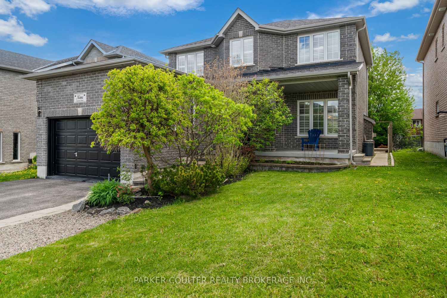 9 Surrey Drive Property Photo 2