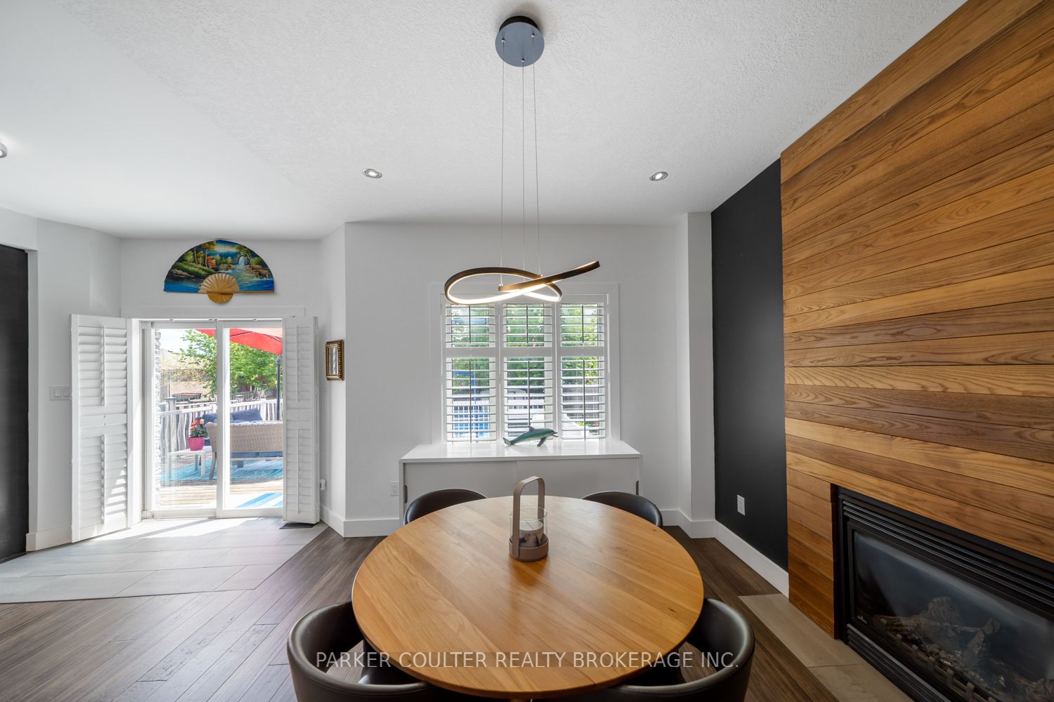 9 Surrey Drive Property Photo 8