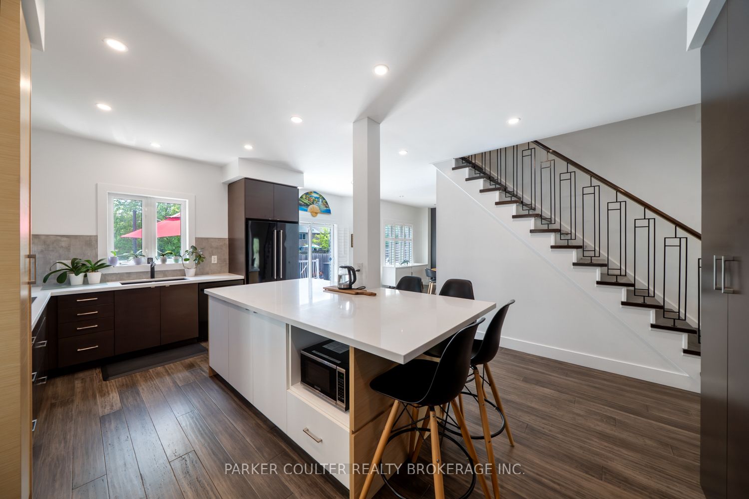9 Surrey Drive Property Photo 10