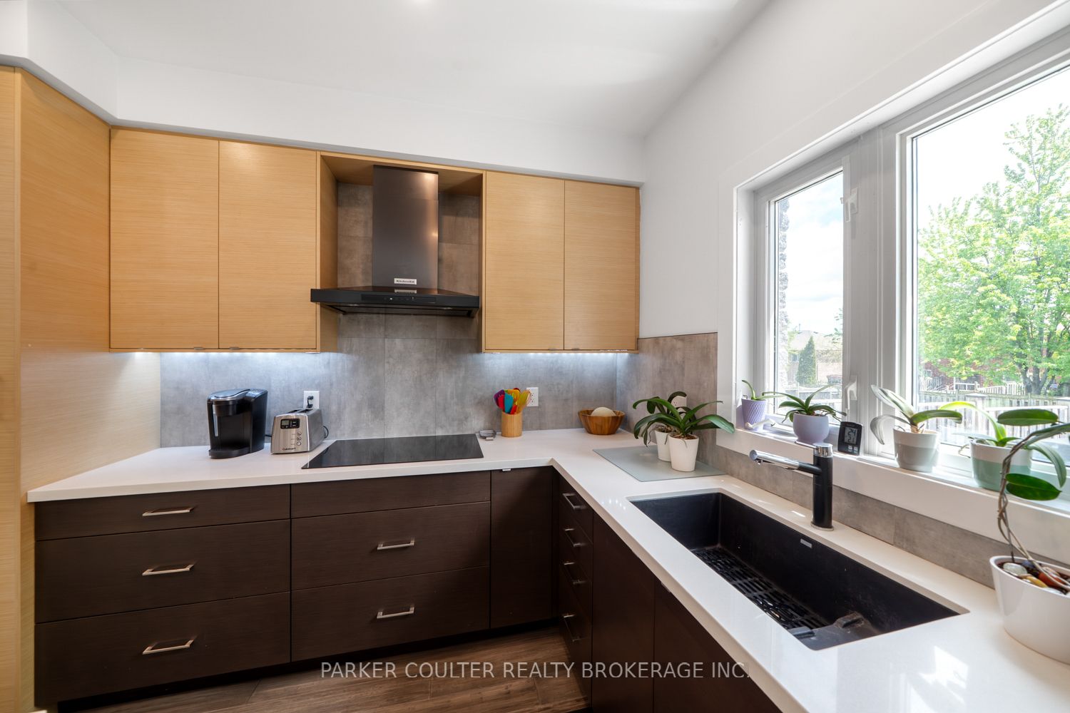9 Surrey Drive Property Photo 12