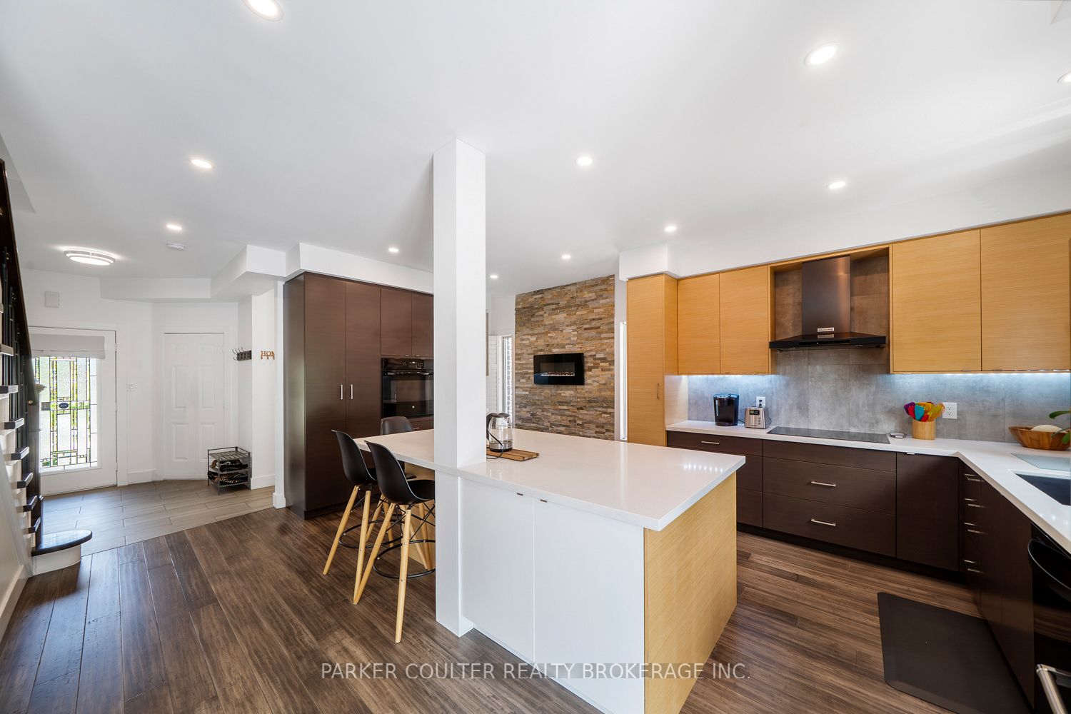 9 Surrey Drive Property Photo 13