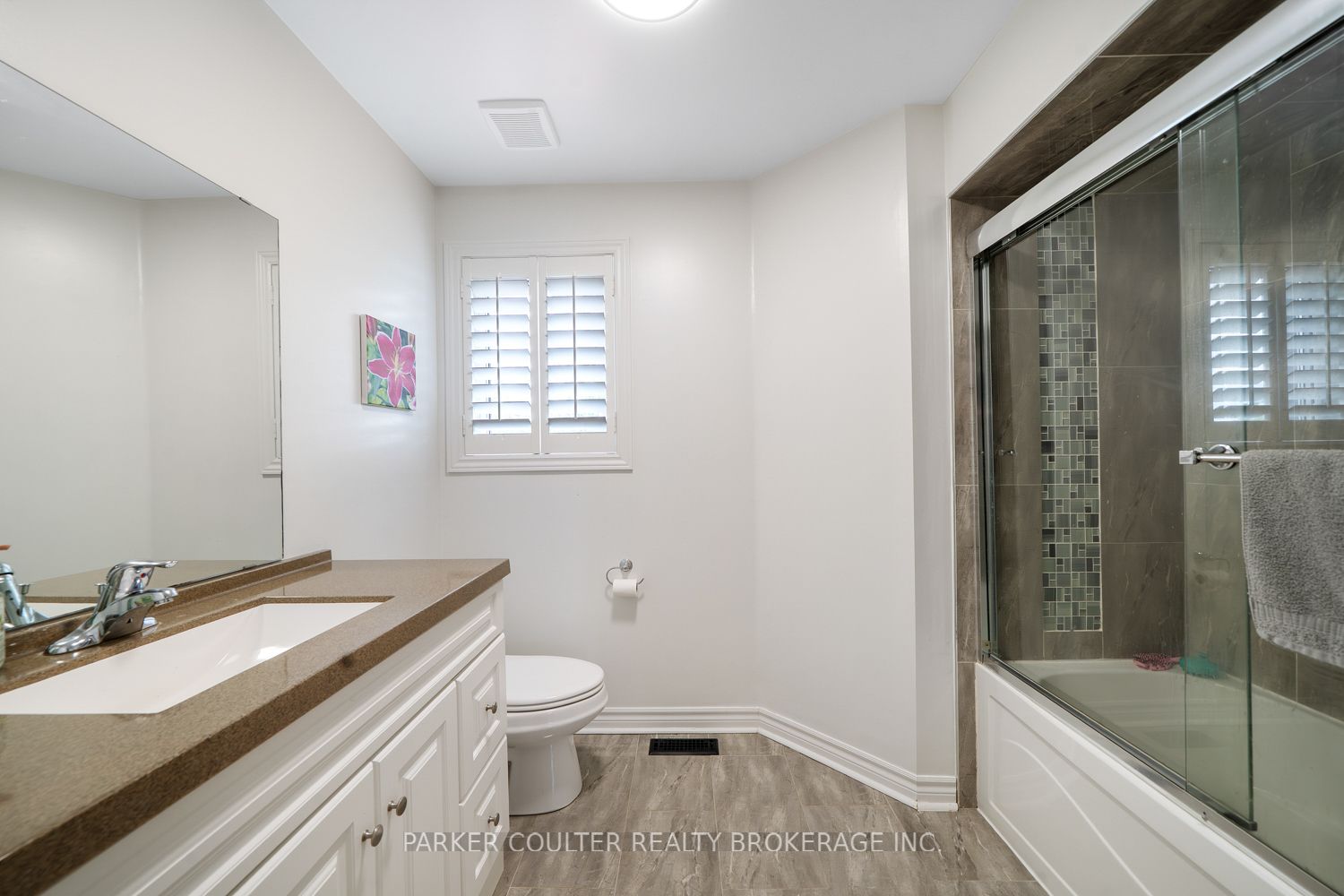 9 Surrey Drive Property Photo 26