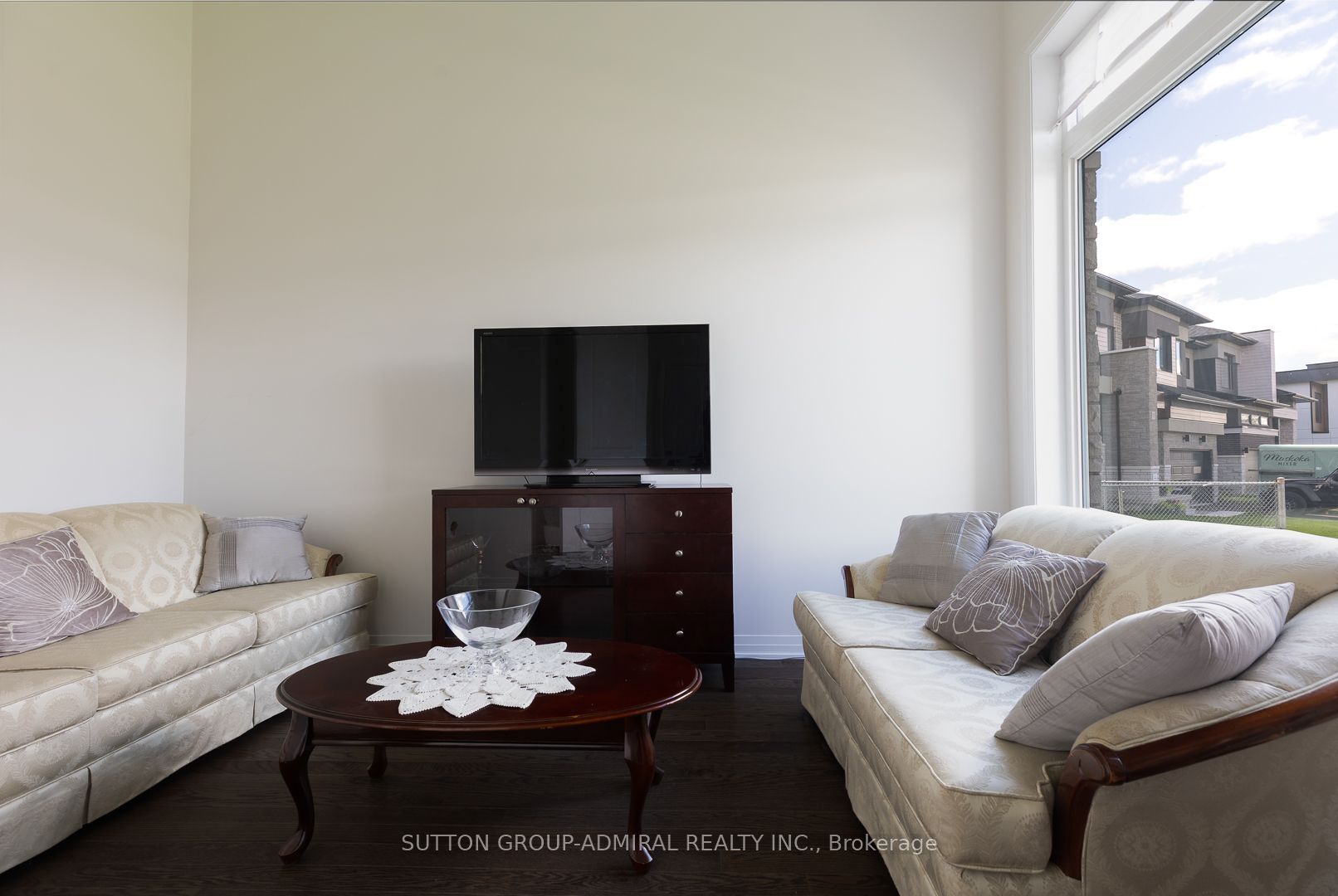3731 Lakepoint Drive Property Photo 10