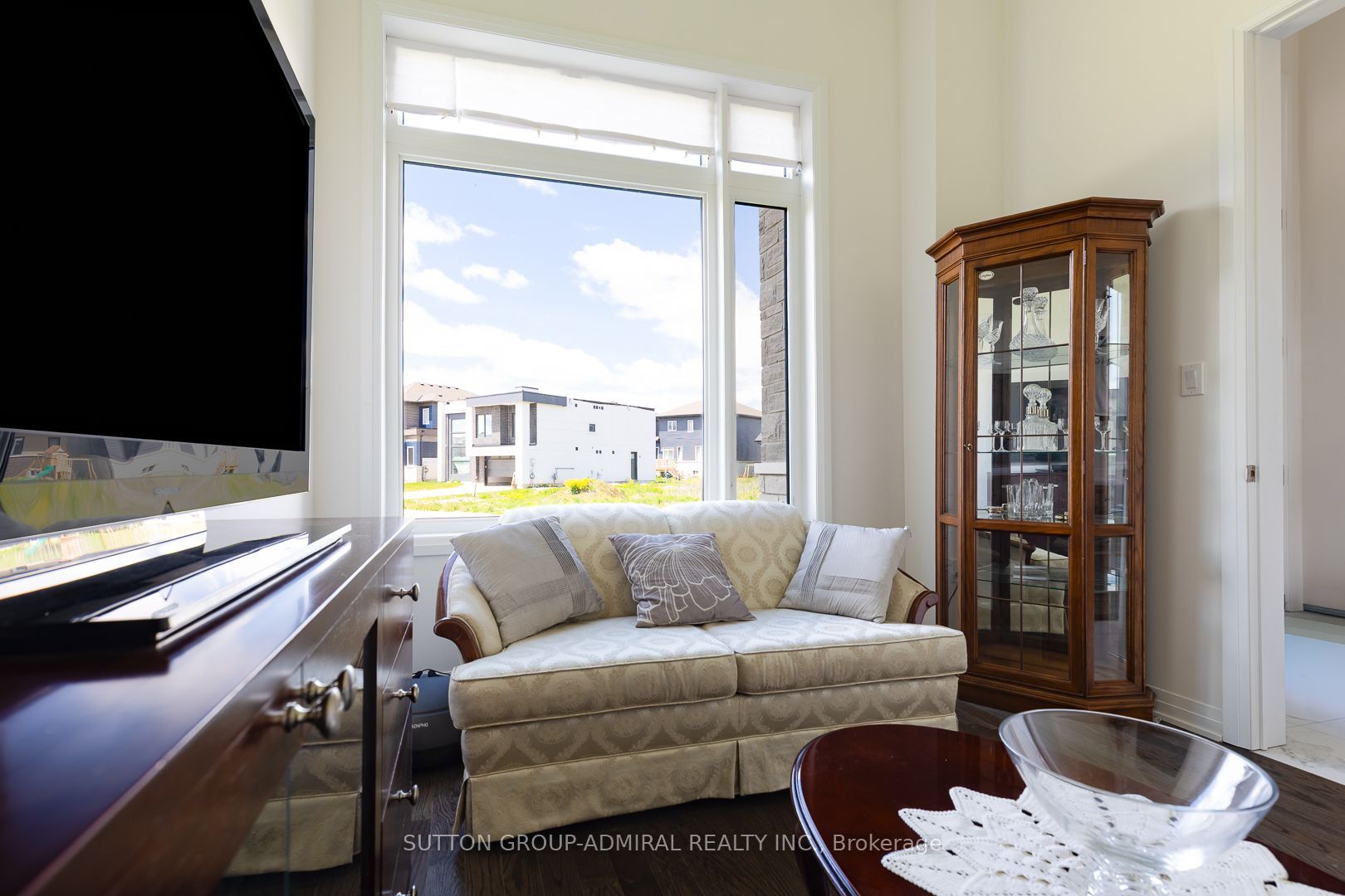 3731 Lakepoint Drive Property Photo 11