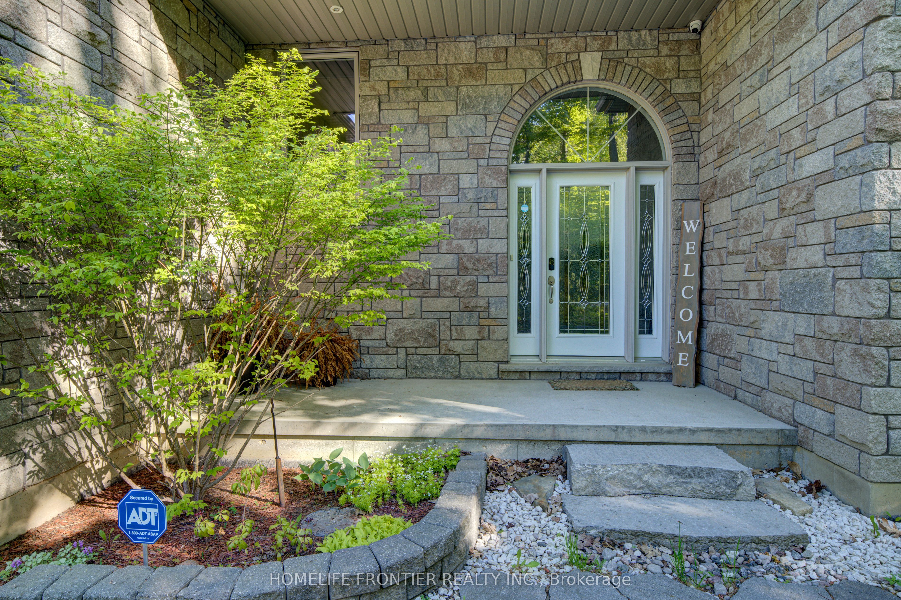 42 Forest Circle Property Photo 3