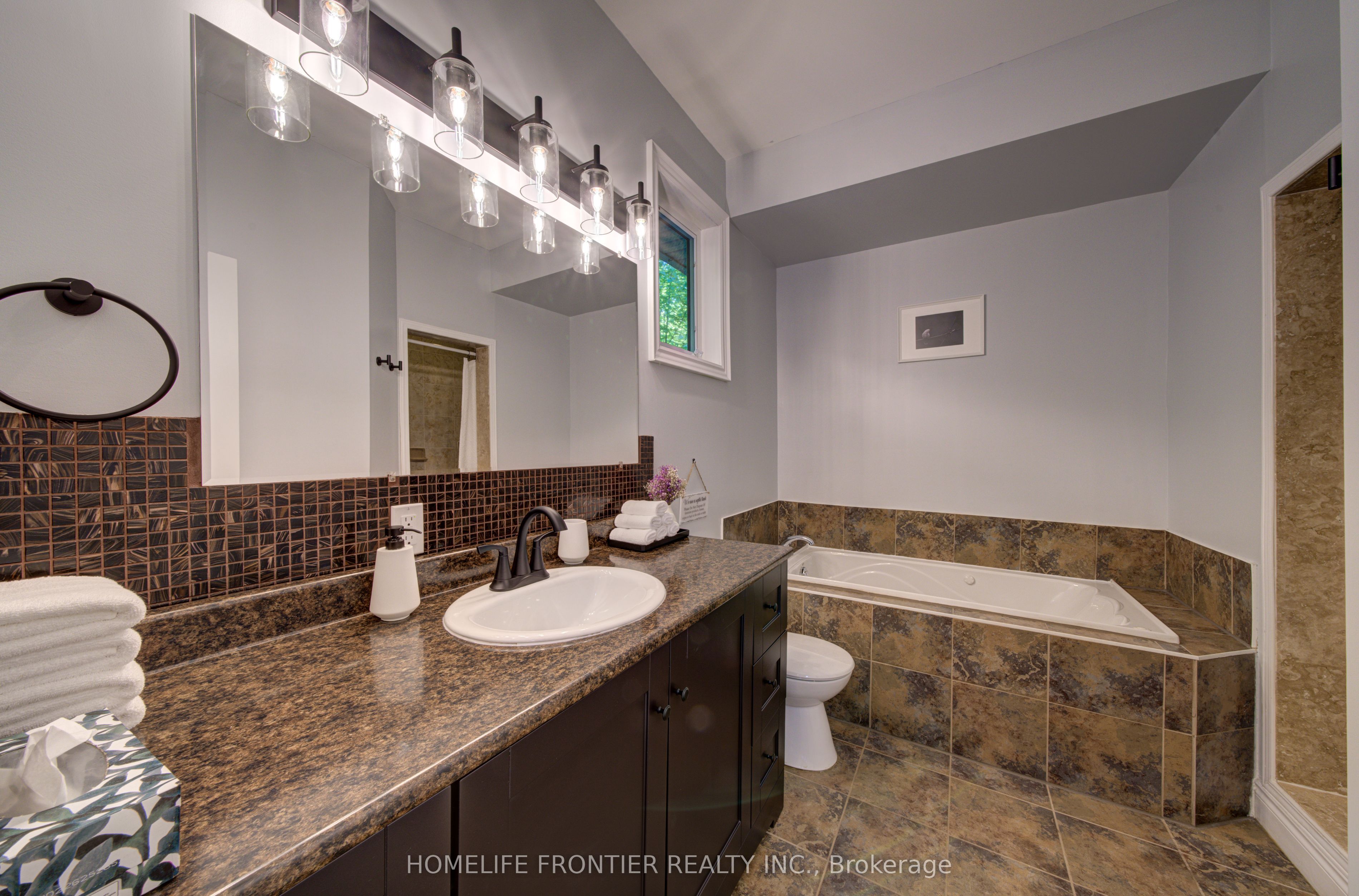42 Forest Circle Property Photo 17