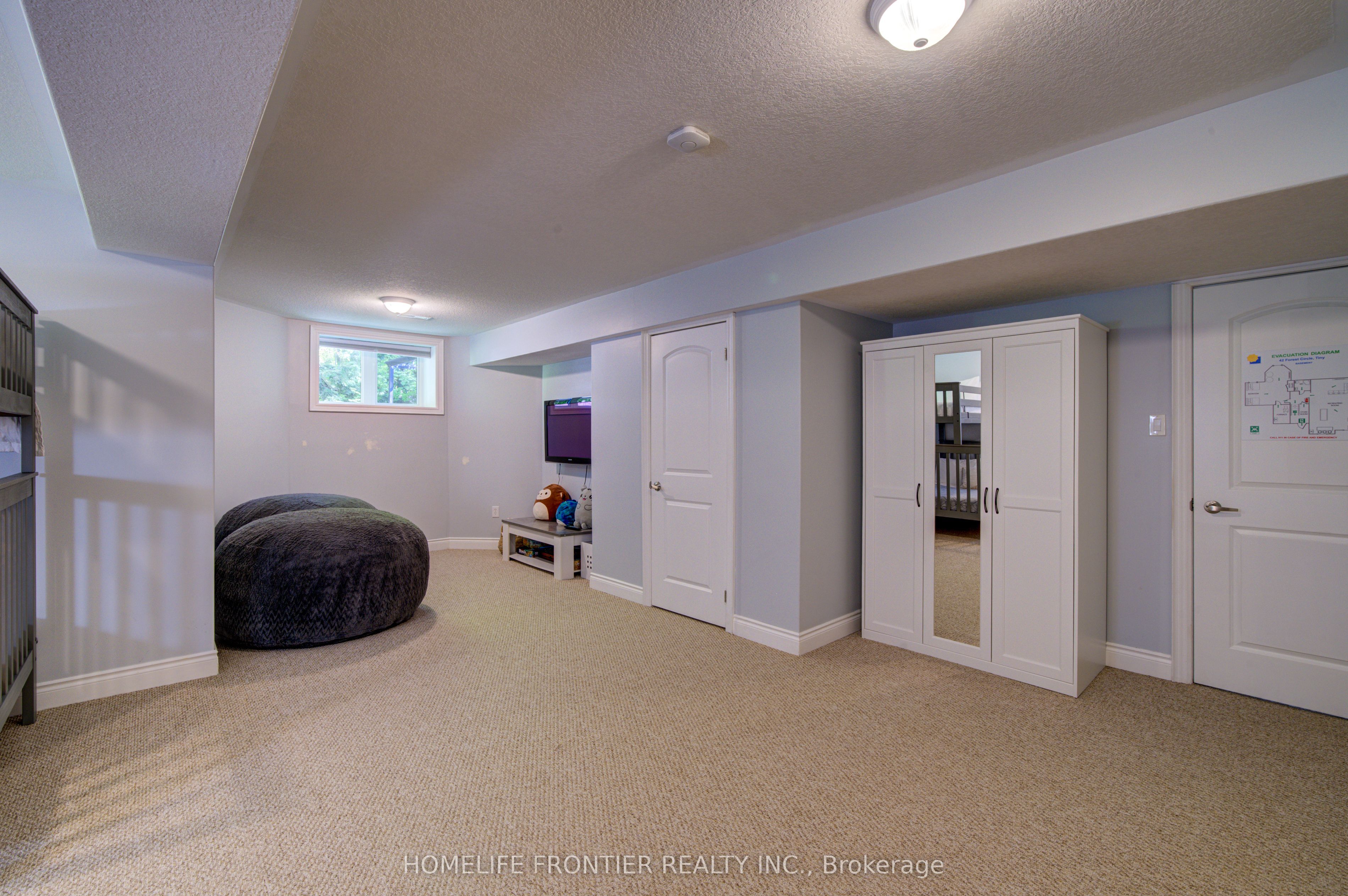 42 Forest Circle Property Photo 22