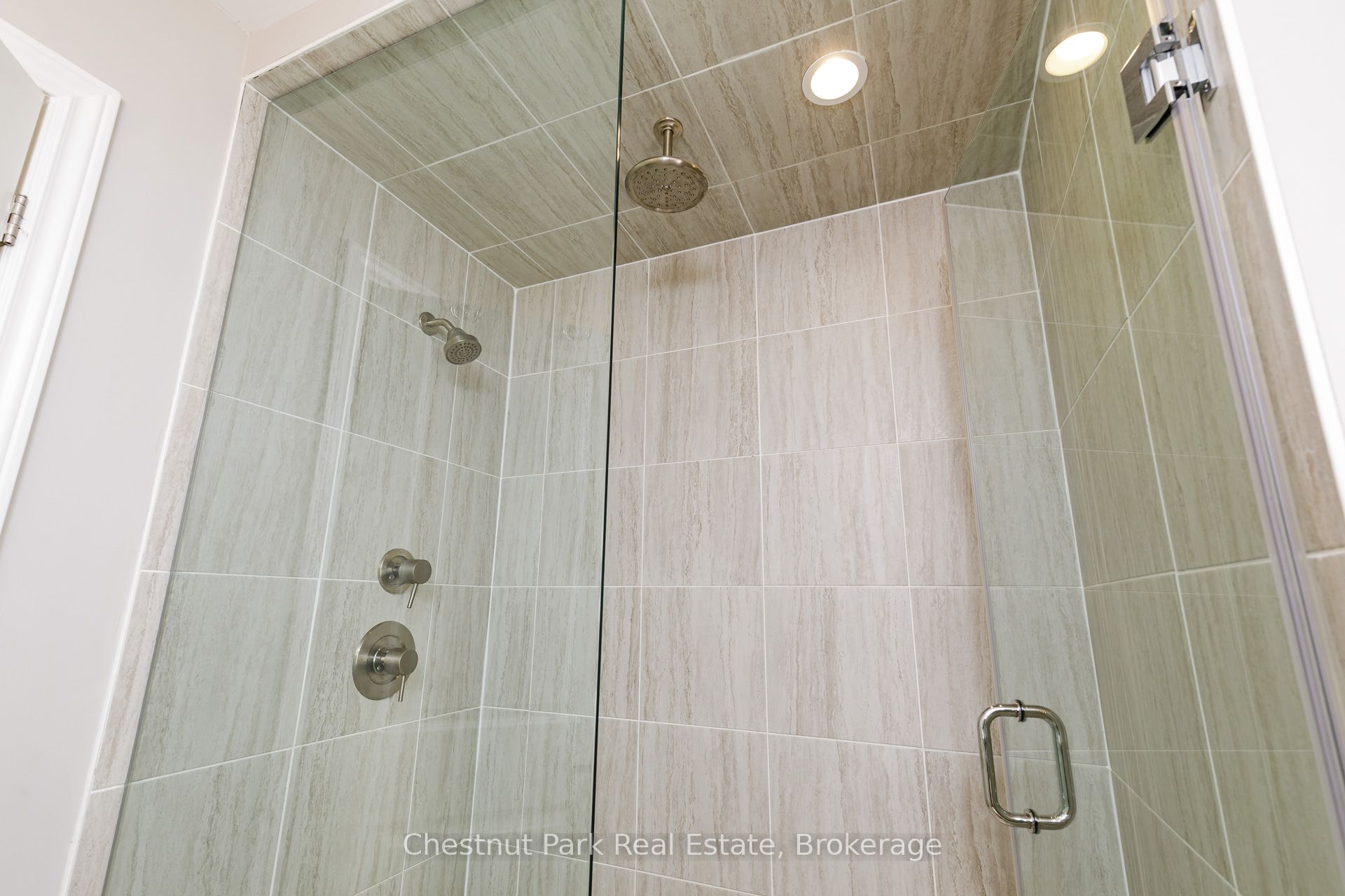 18 Gregory Avenue Property Photo 19