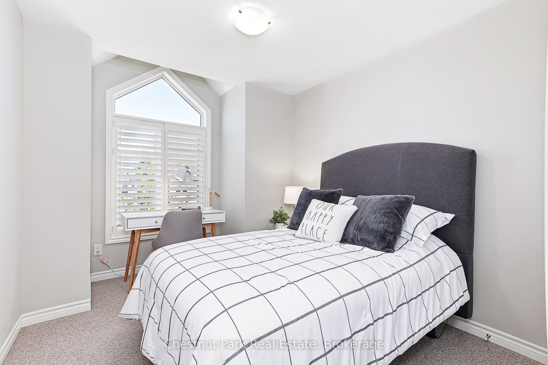 18 Gregory Avenue Property Photo 23