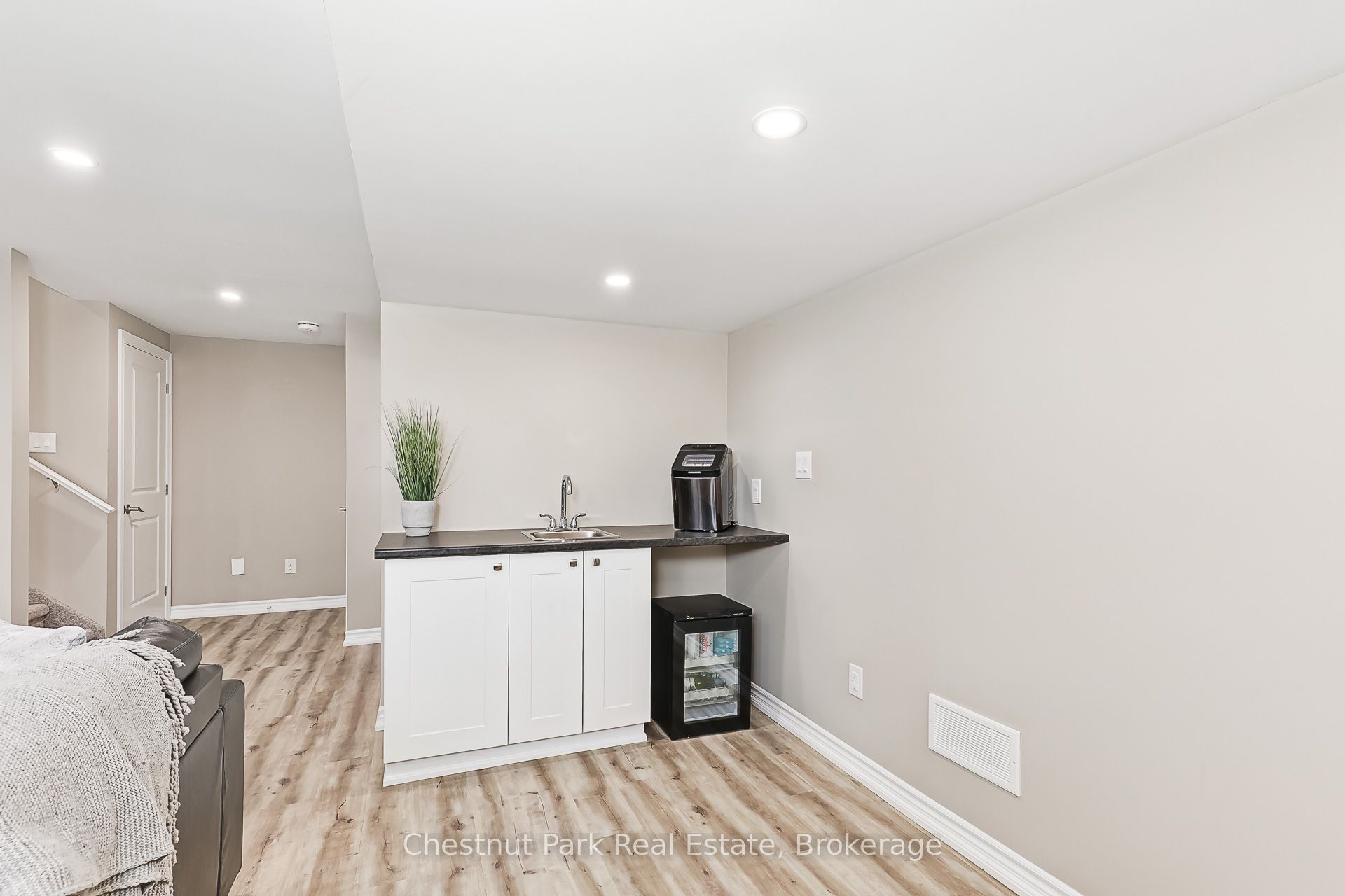18 Gregory Avenue Property Photo 30