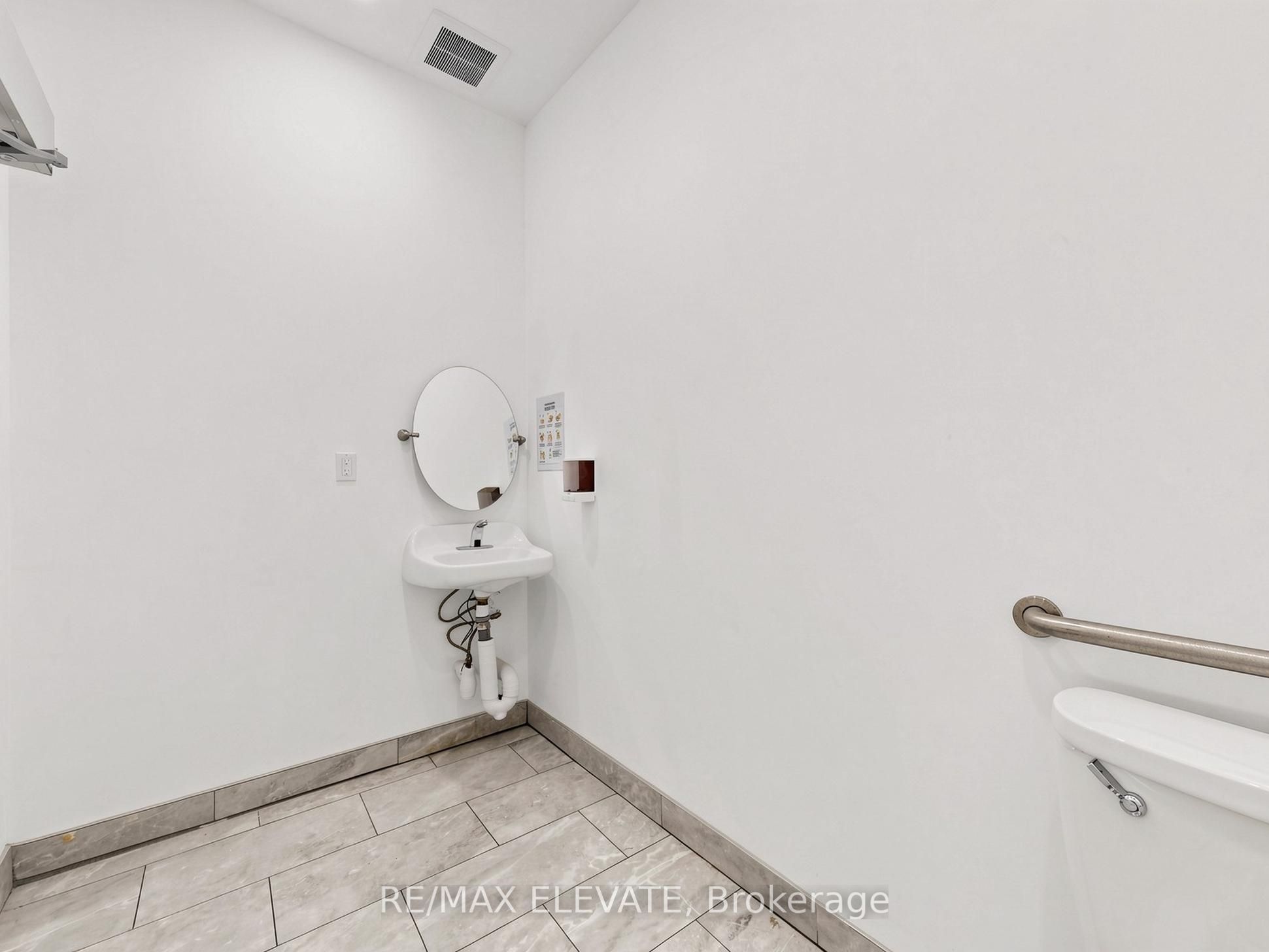 1 Market Lane Unit A Property Photo 26