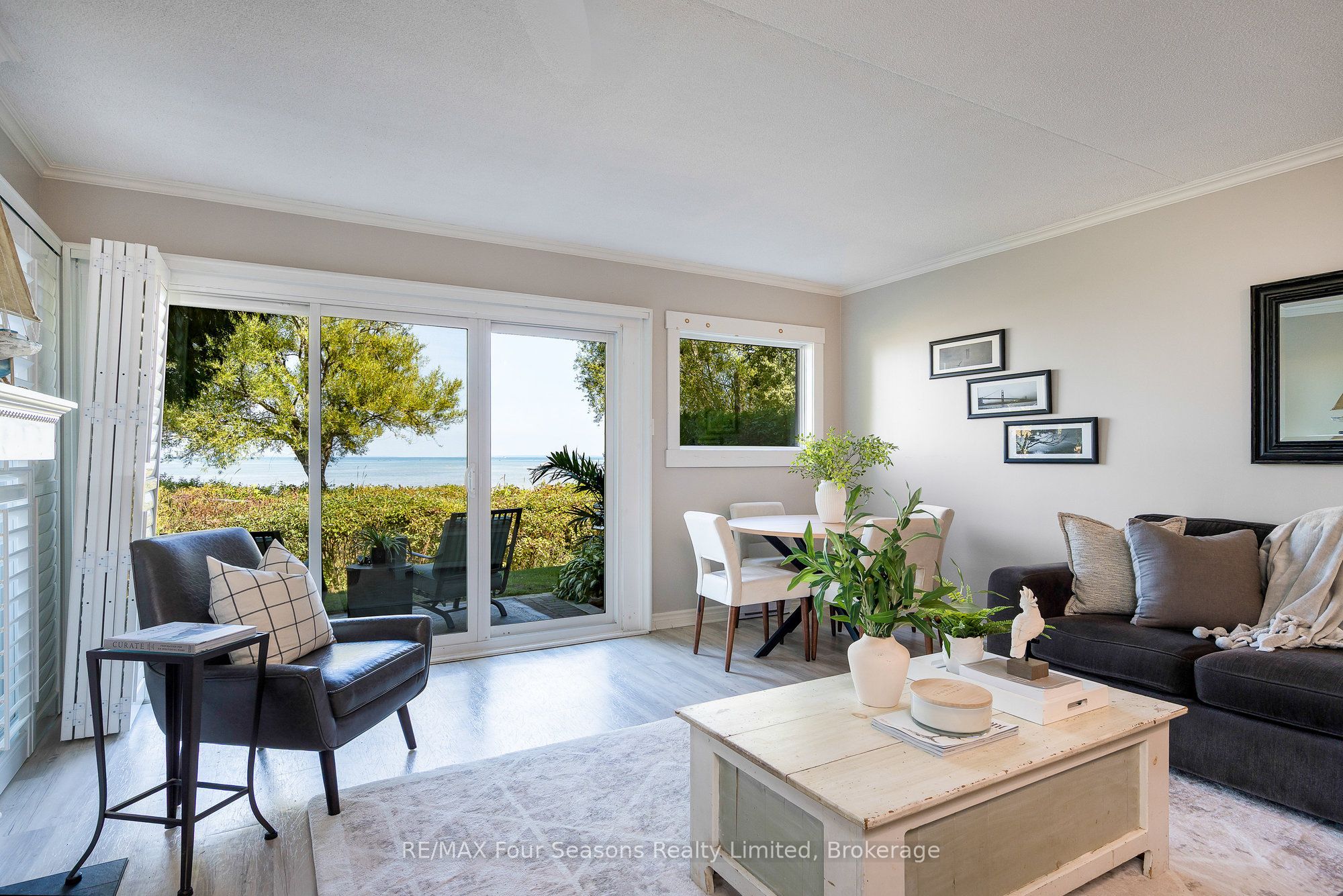 44 Trott Boulevard 24 Property Photo 6