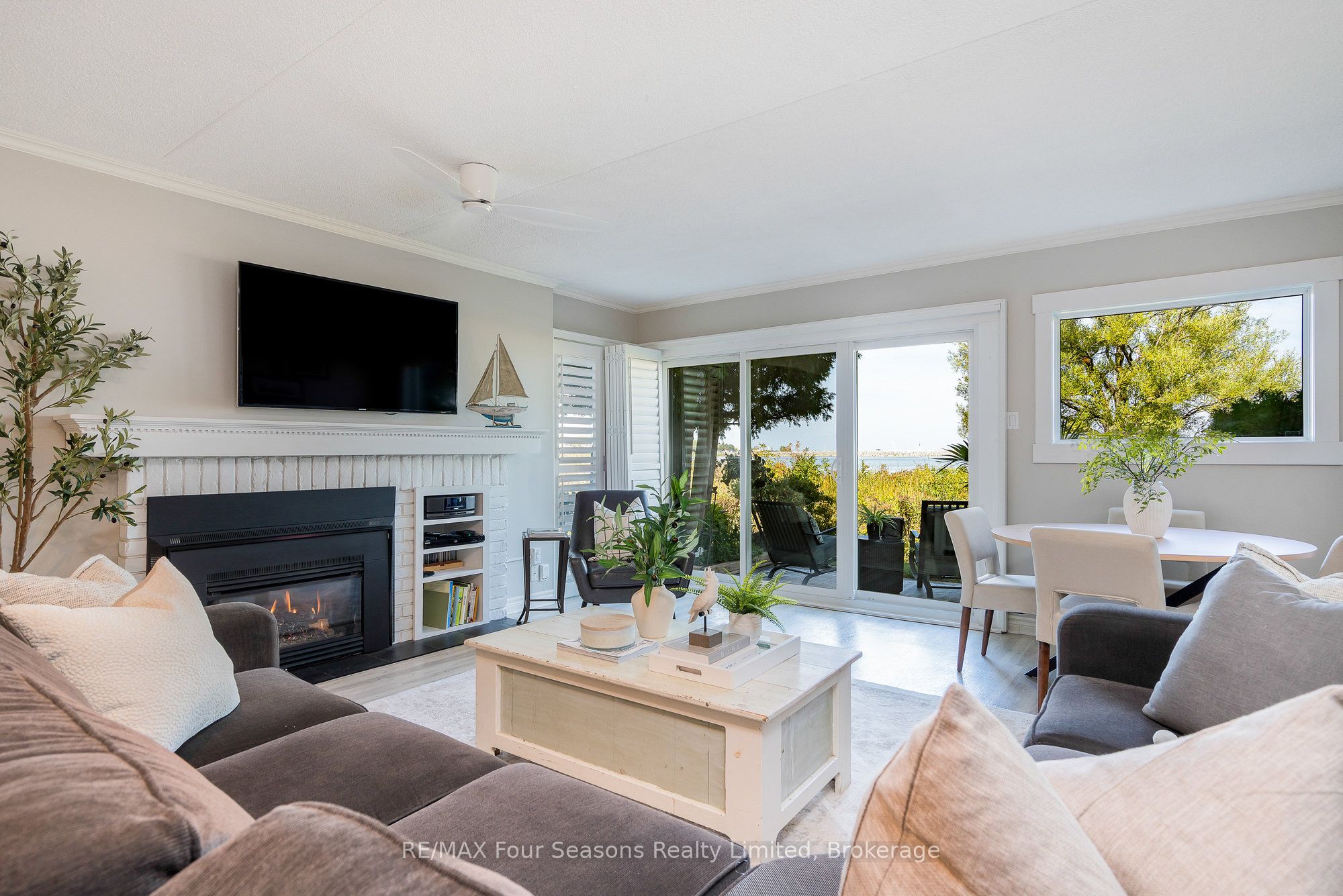 44 Trott Boulevard 24 Property Photo 16