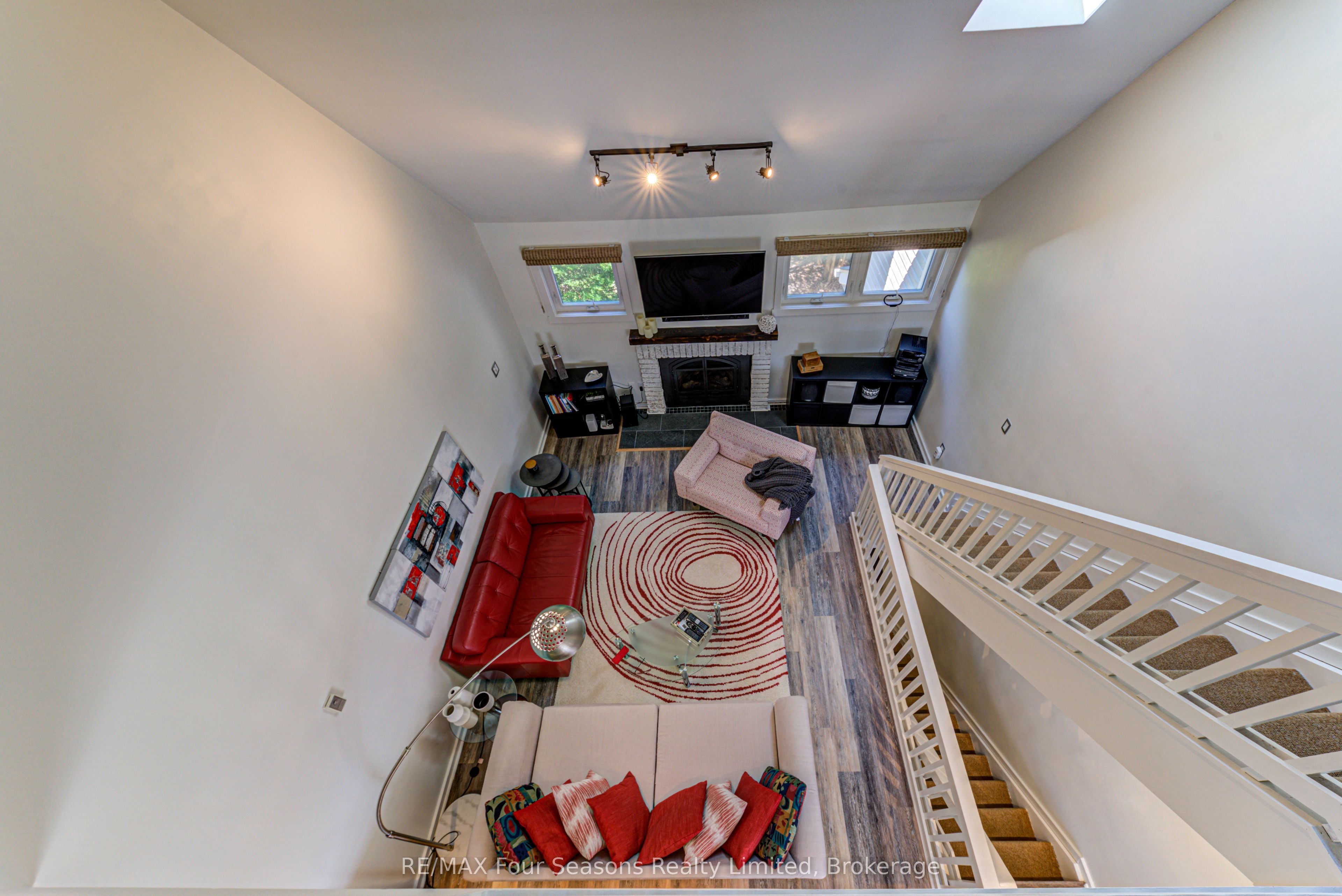 471 Oxbow Crescent Property Photo 23