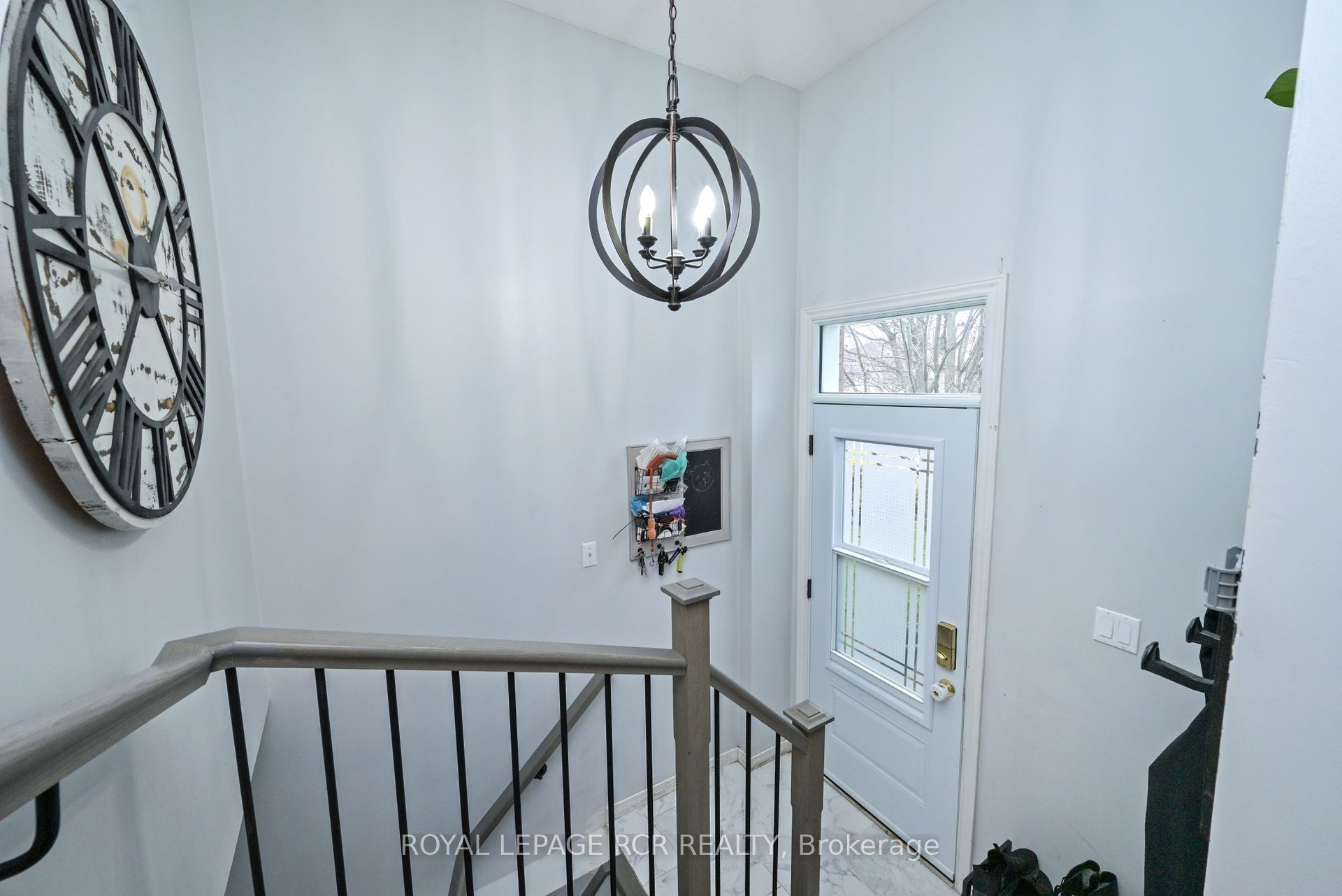 121 Dyer Drive Property Photo 2