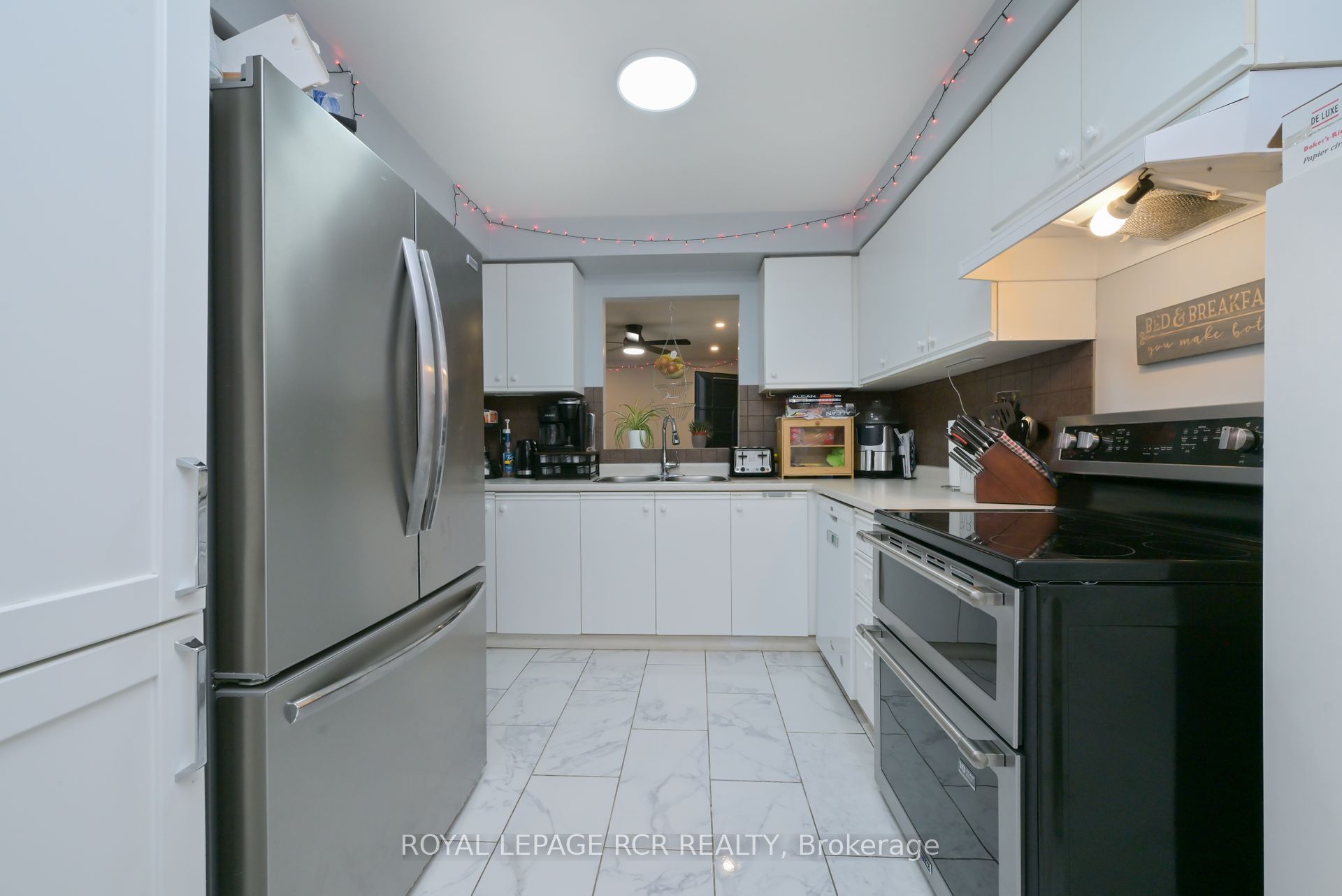 121 Dyer Drive Property Photo 6