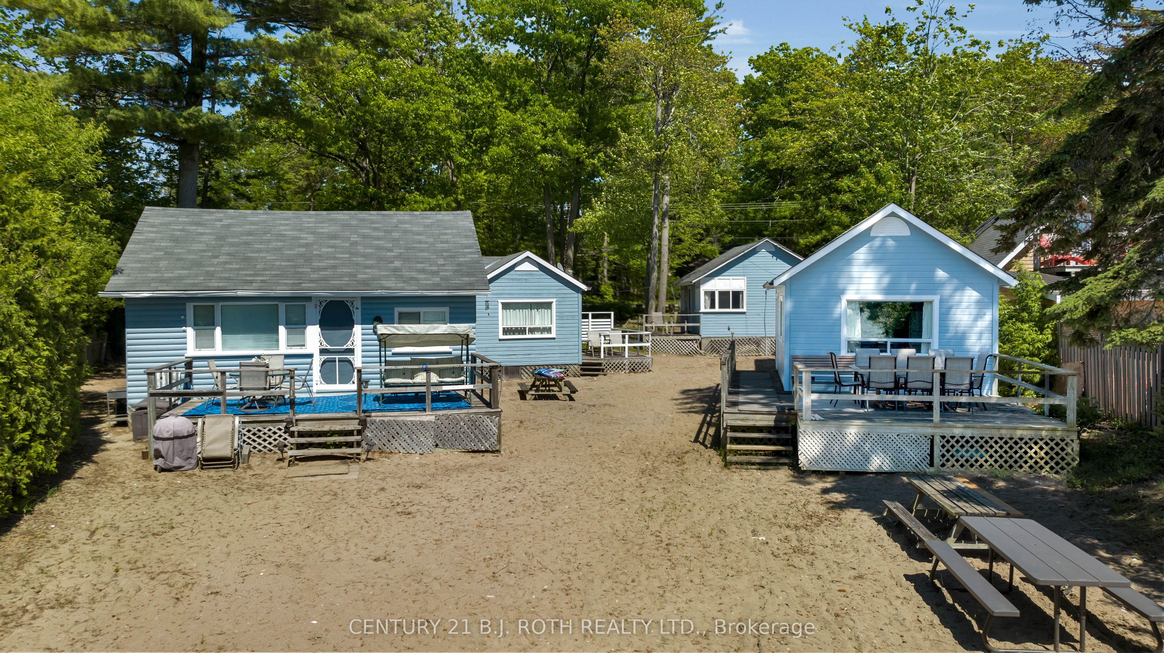 2026 Tiny Beaches Road S Property Photo 1
