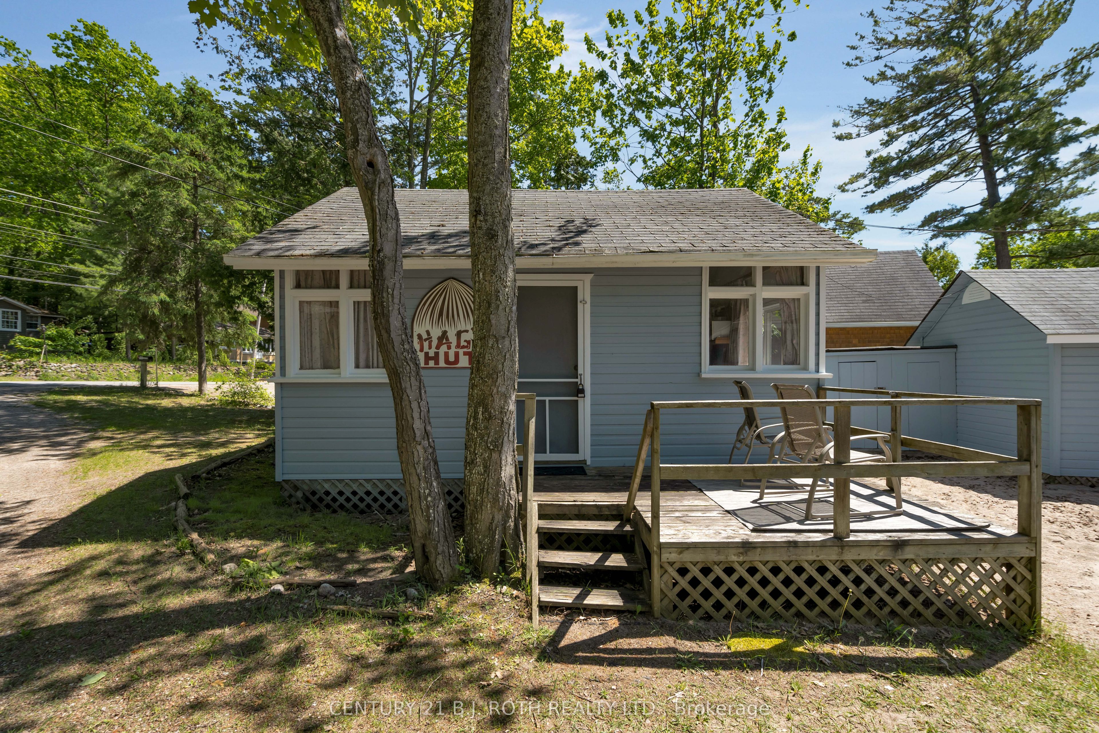 2026 Tiny Beaches Road S Property Photo 12