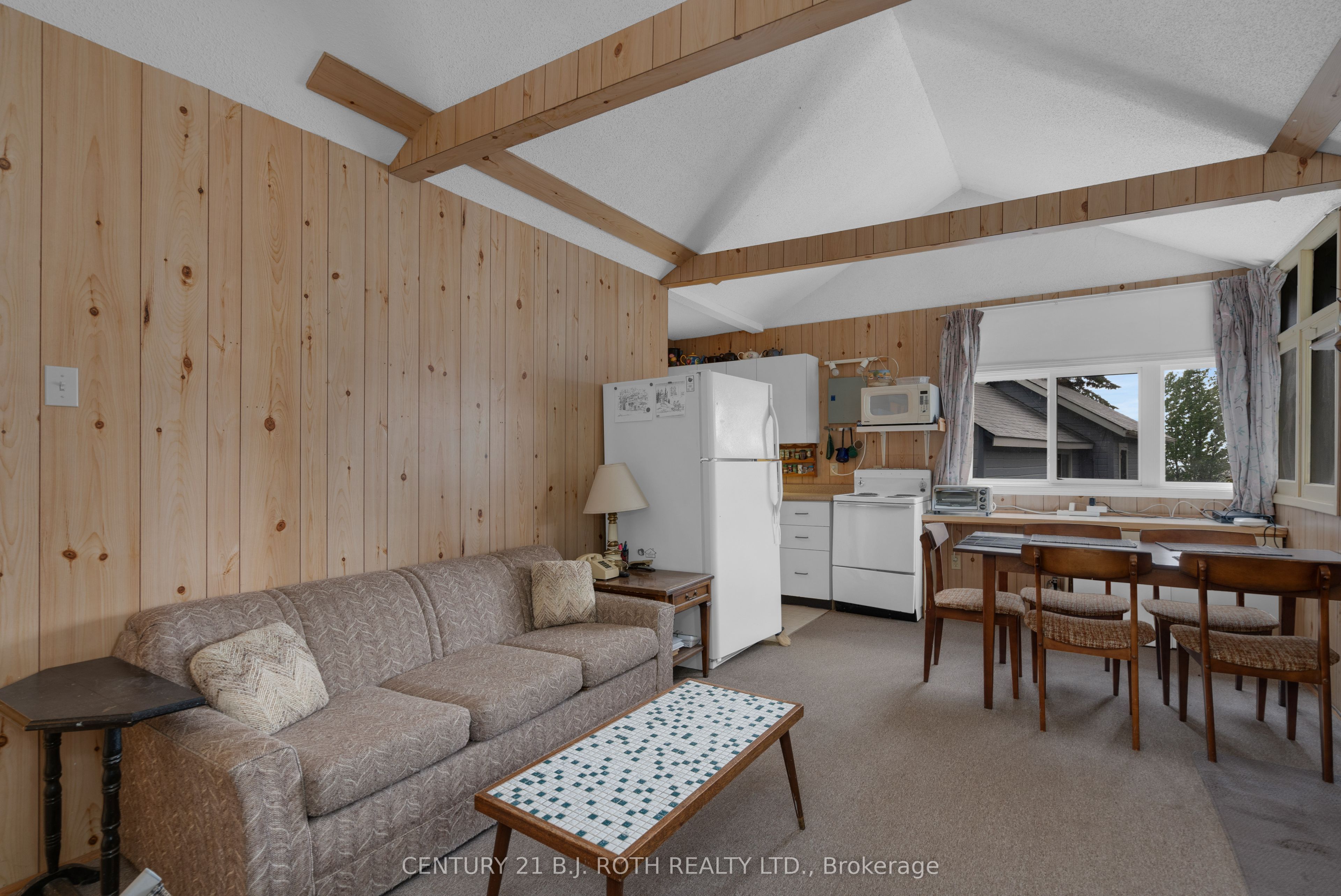 2026 Tiny Beaches Road S Property Photo 13