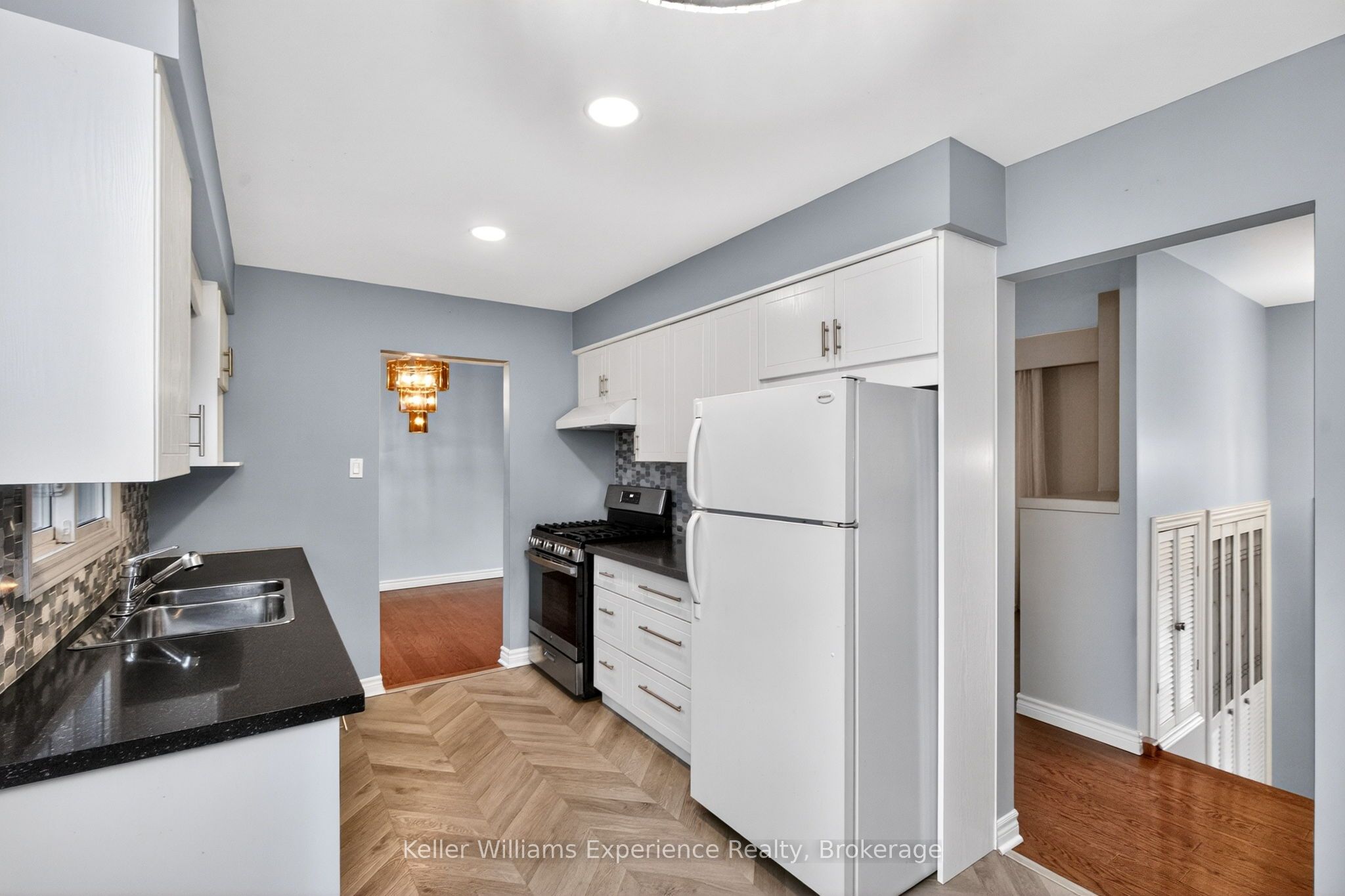 19 Viel Street Property Photo 7