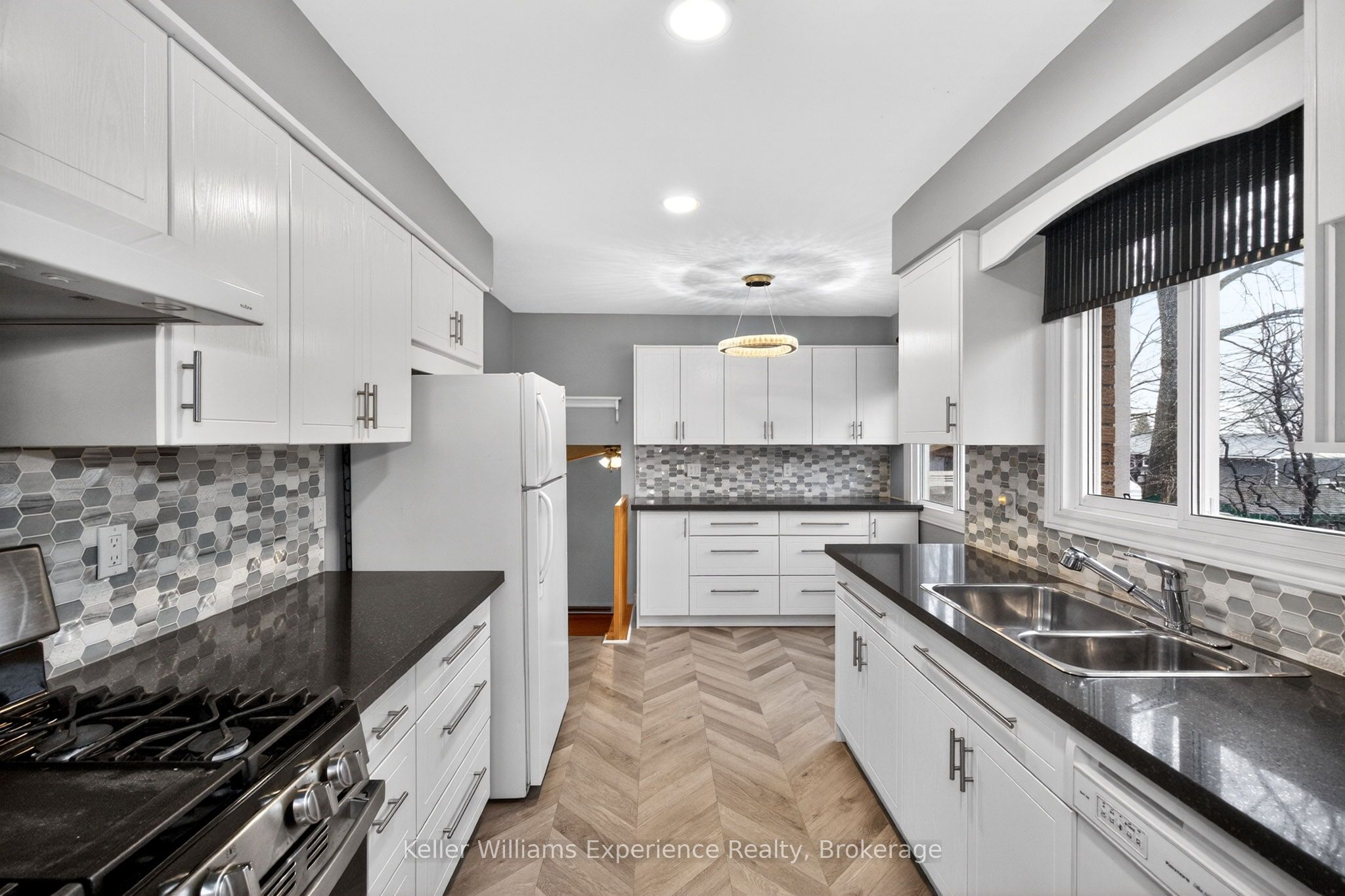 19 Viel Street Property Photo 11
