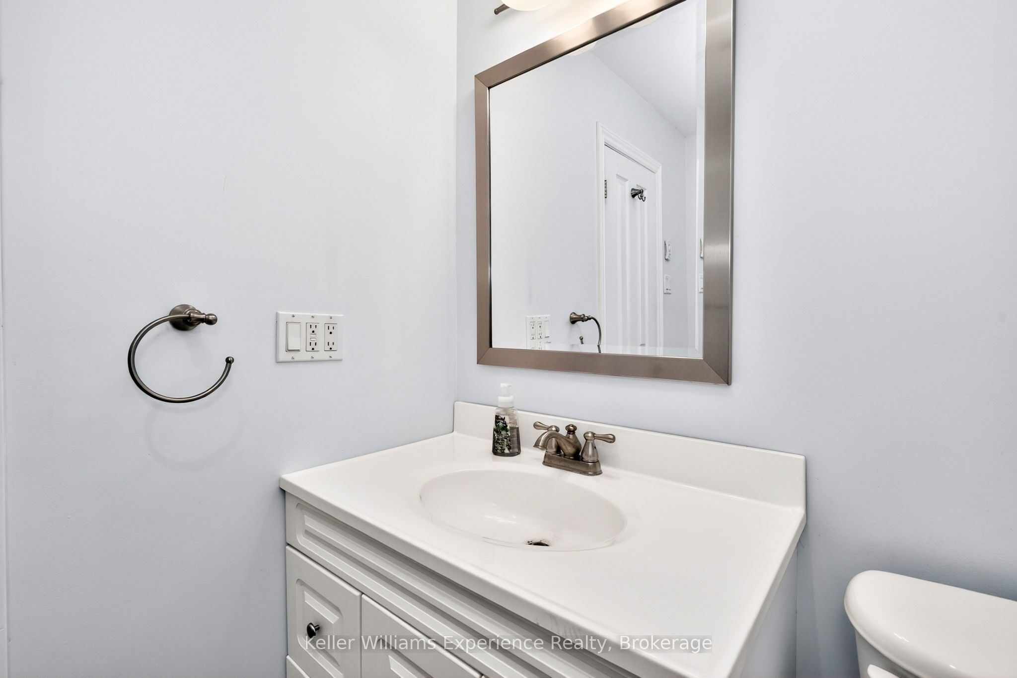 19 Viel Street Property Photo 40