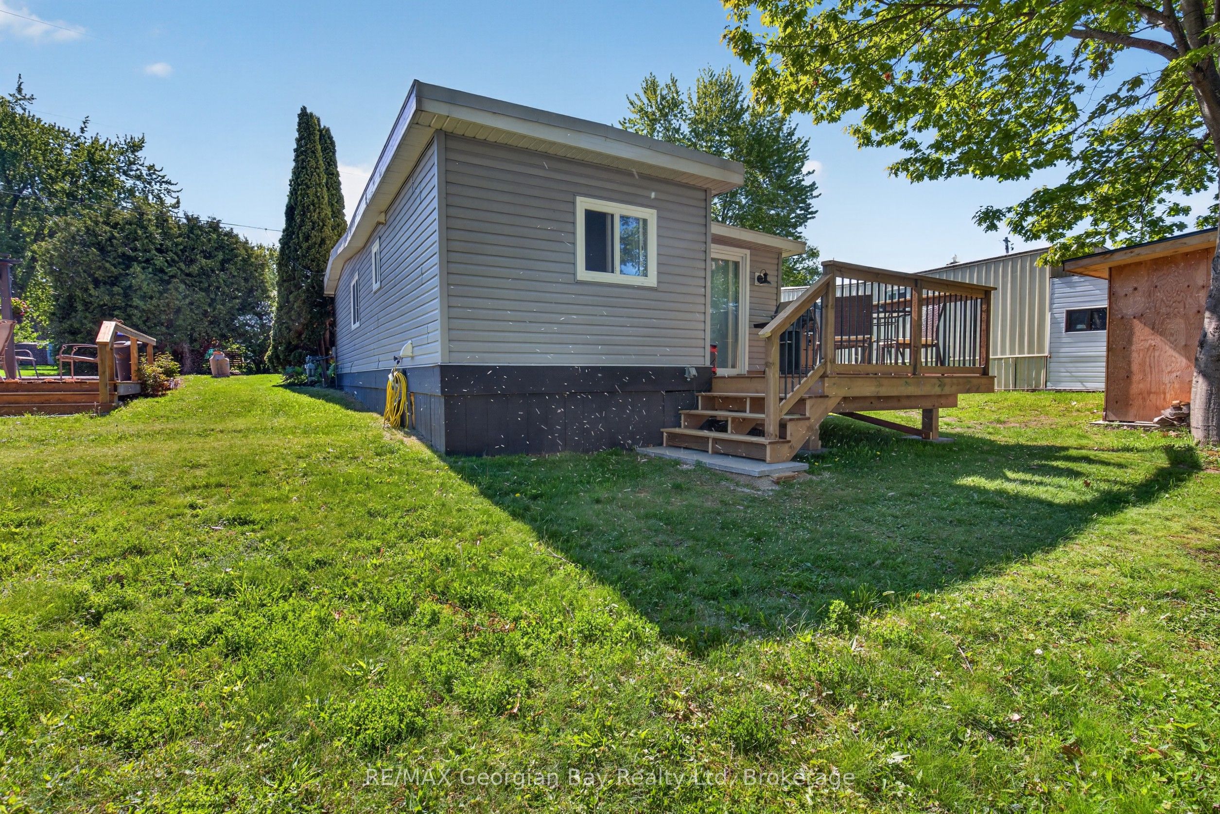 24 Lakeshore Road Property Photo 18