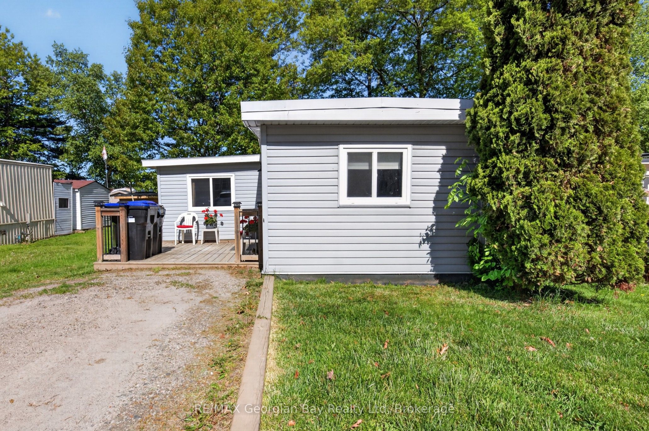 24 Lakeshore Road Property Photo 20