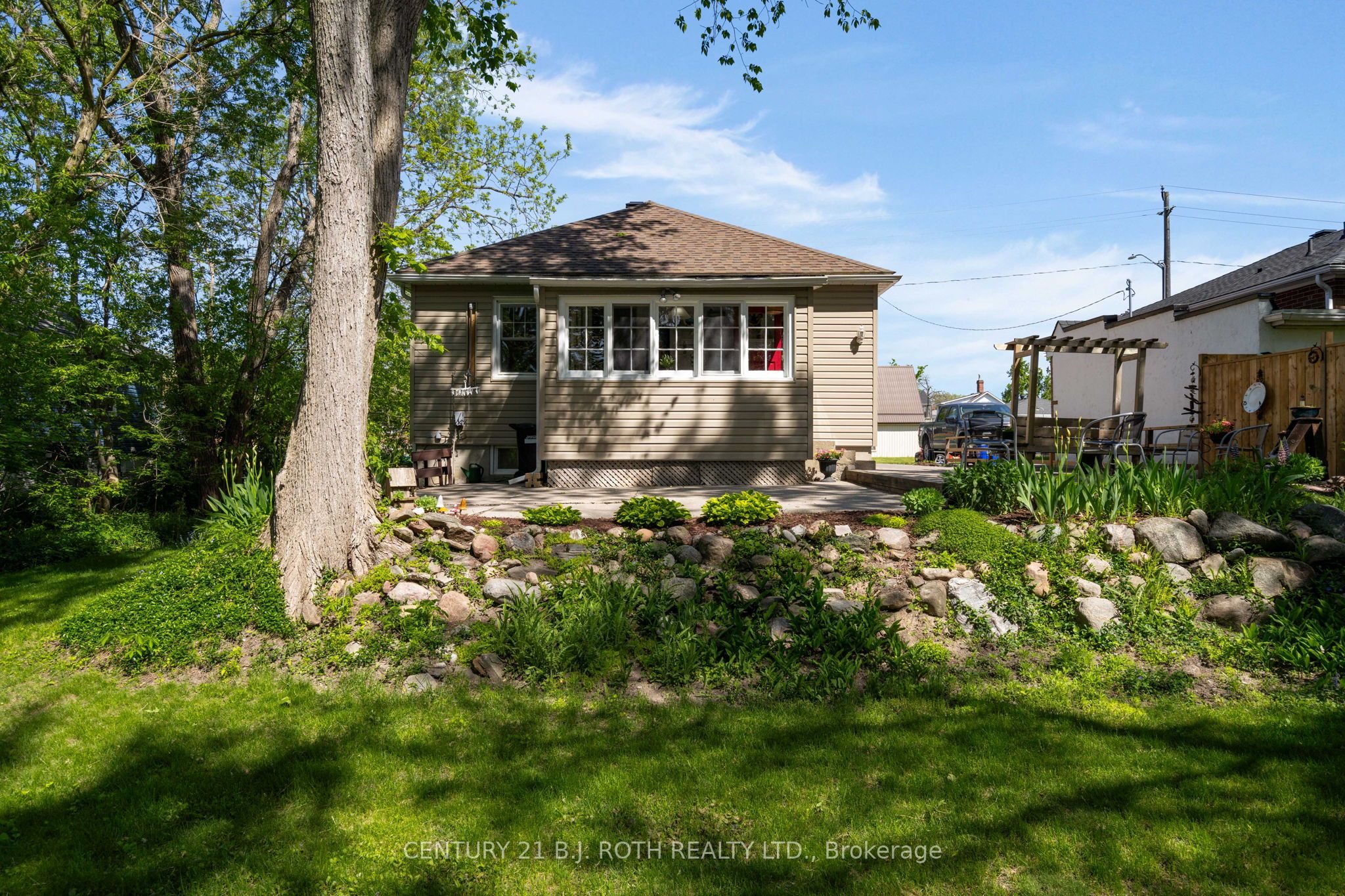 51 Henry Street Property Photo 31