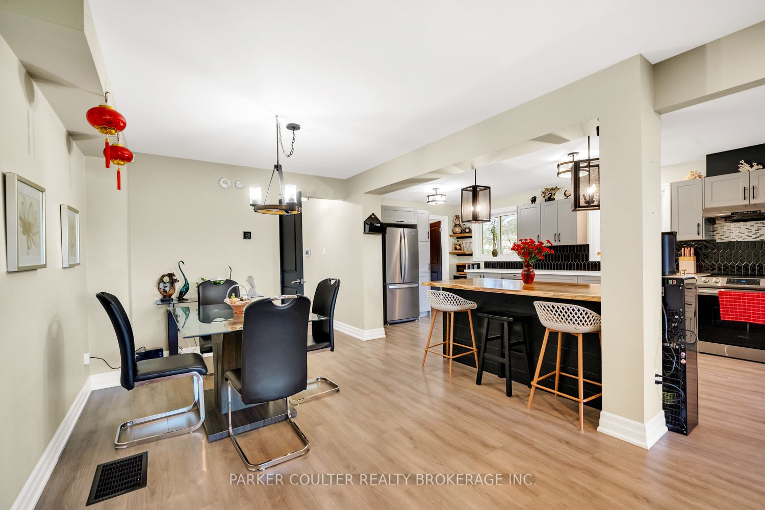 240 Hickling Trail Property Photo 16