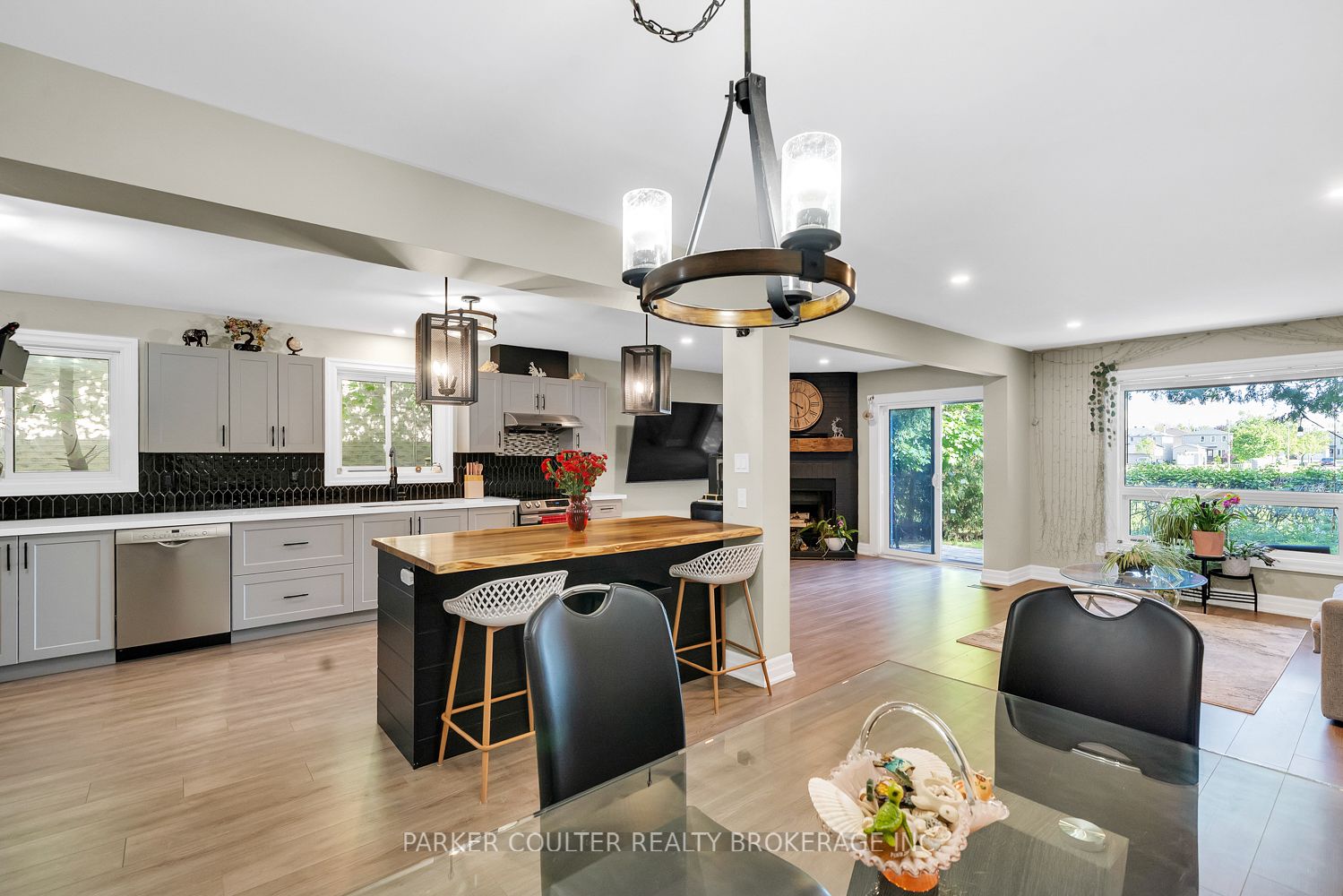 240 Hickling Trail Property Photo 20
