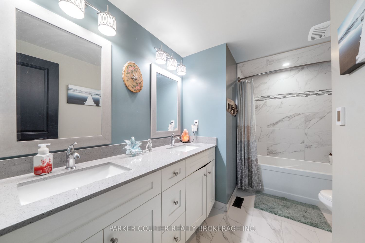 240 Hickling Trail Property Photo 26