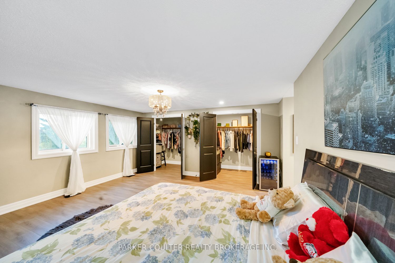240 Hickling Trail Property Photo 29