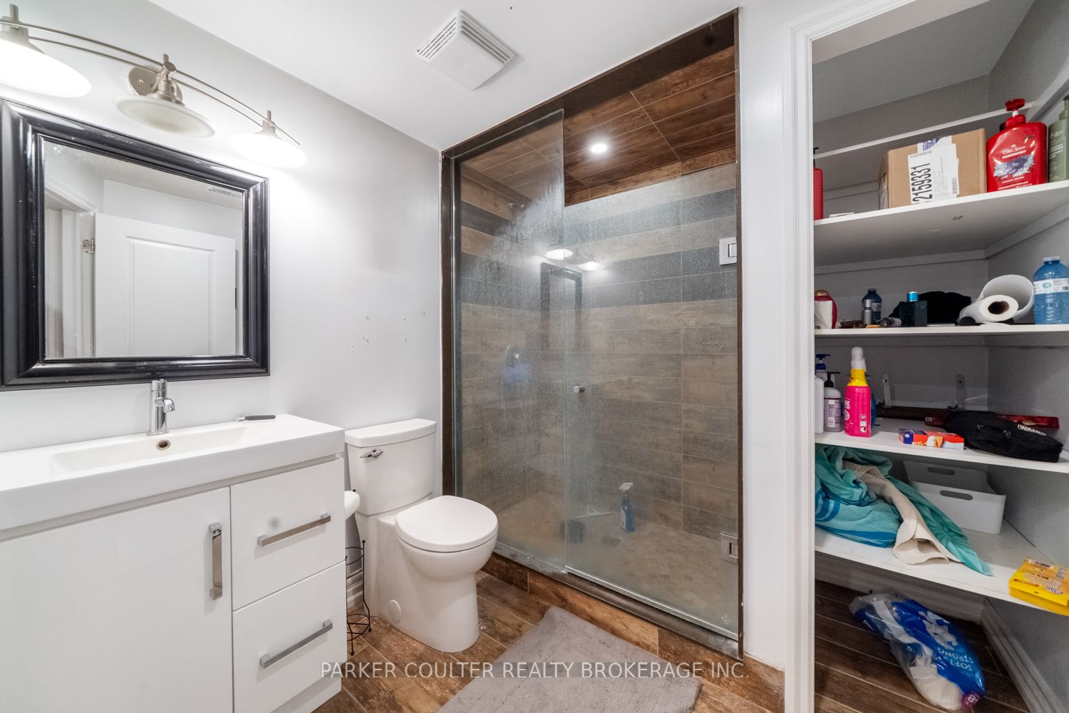 240 Hickling Trail Property Photo 40