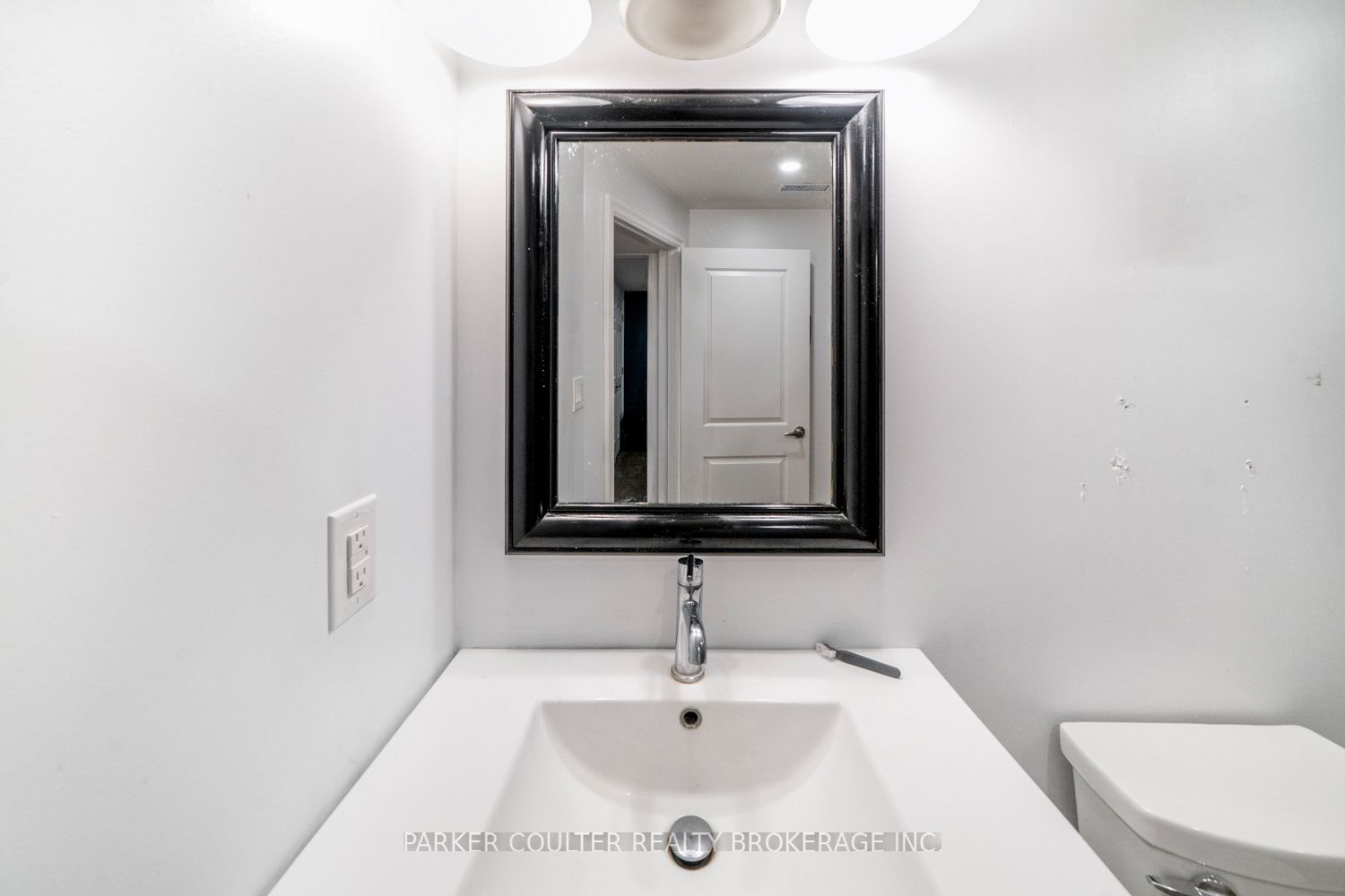 240 Hickling Trail Property Photo 41