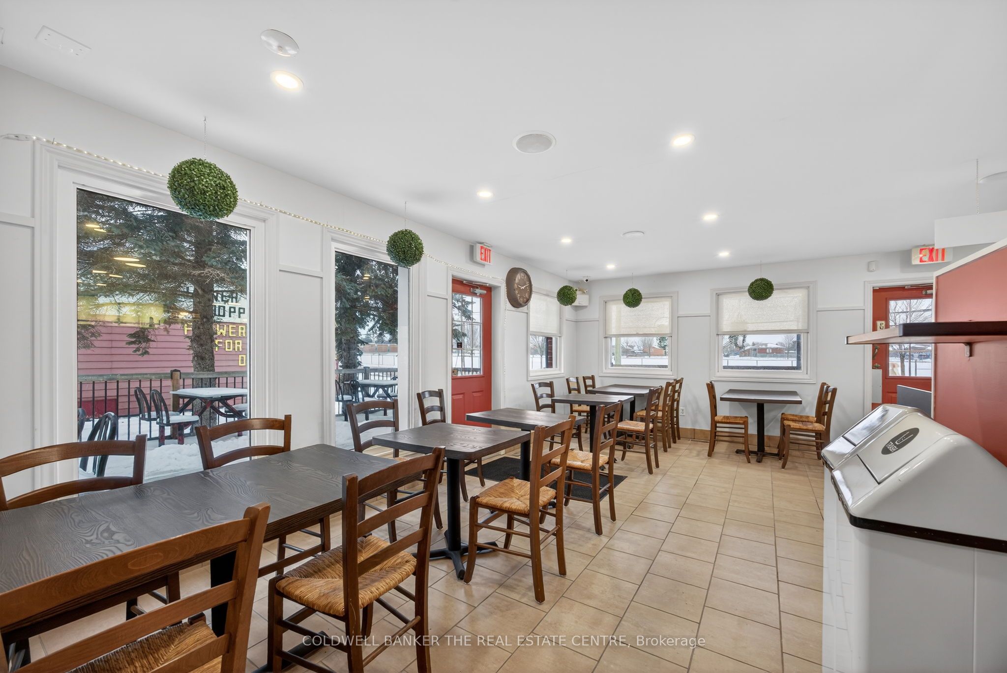 56 Yonge Street S Property Photo 20