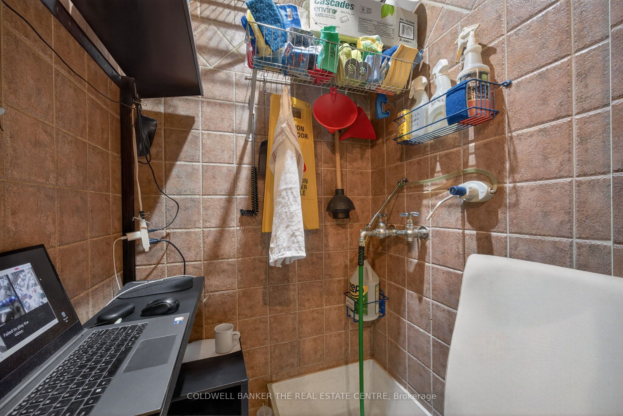 56 Yonge Street S Property Photo 25