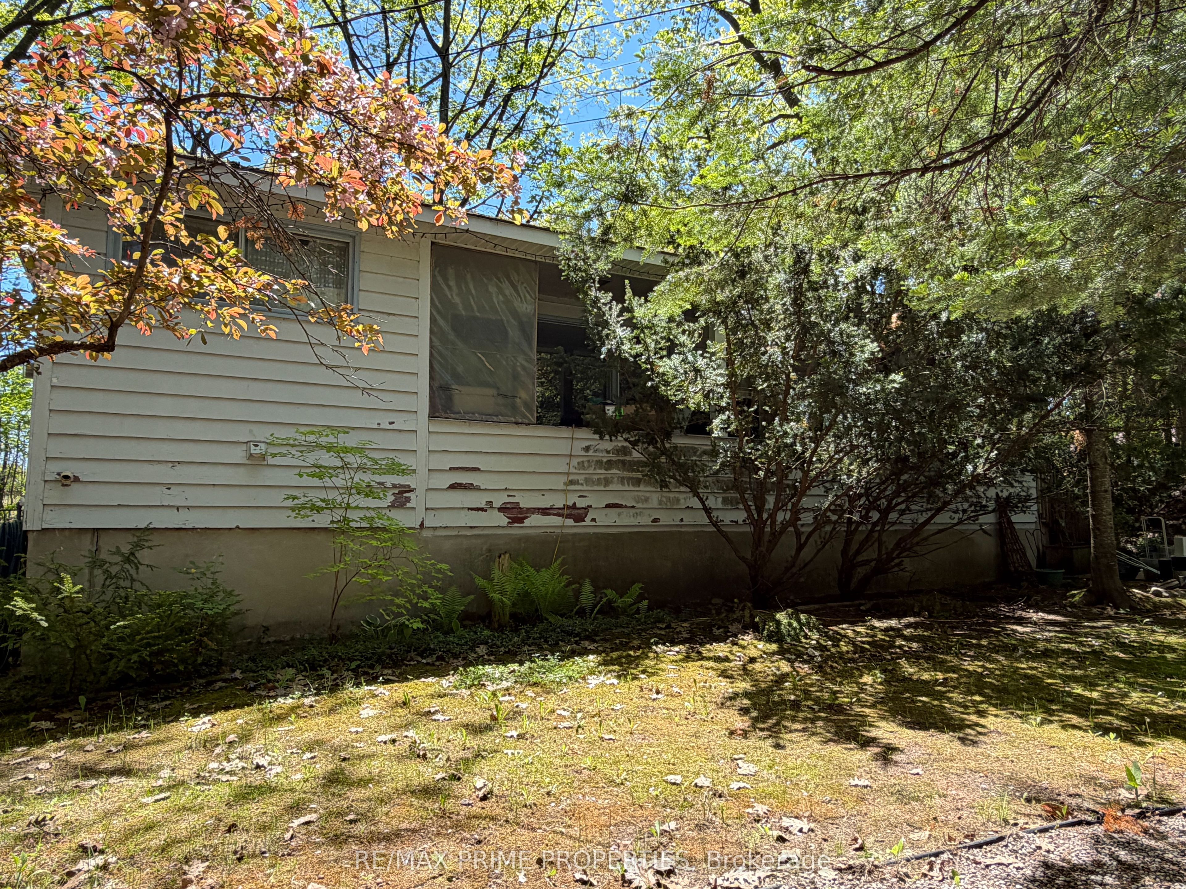 187 Frederick Drive Property Photo 3